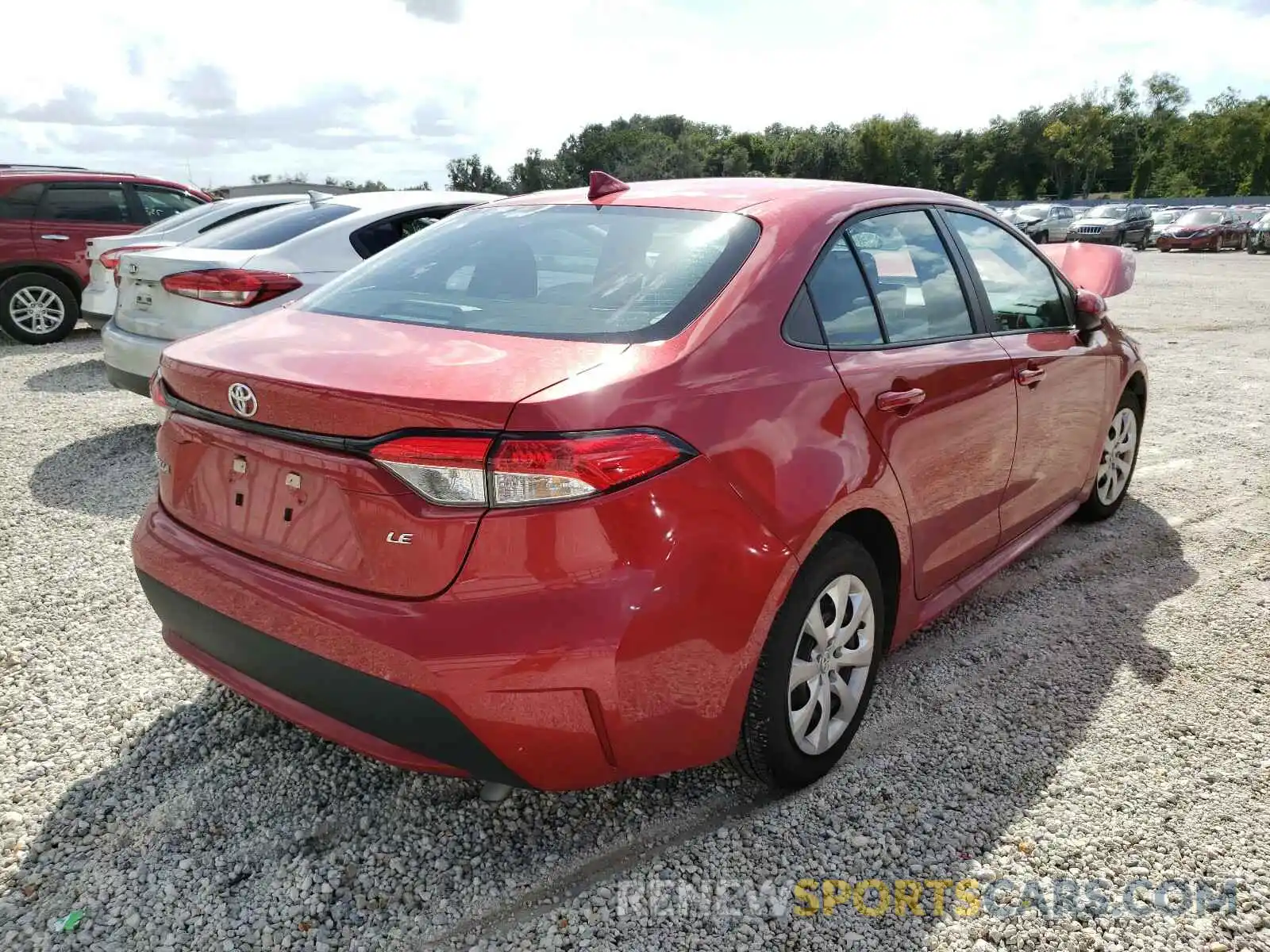 4 Photograph of a damaged car 5YFEPRAE3LP093073 TOYOTA COROLLA 2020