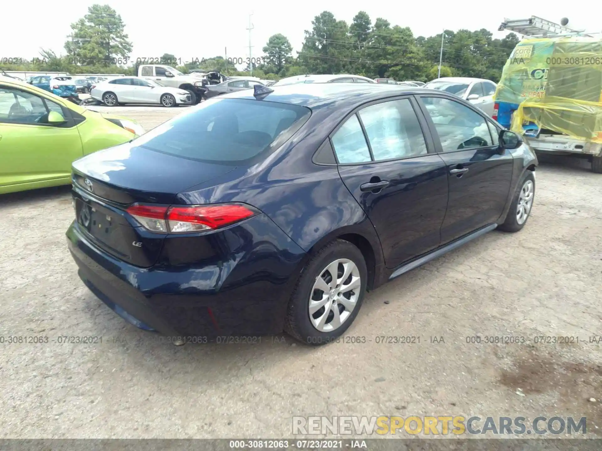 4 Photograph of a damaged car 5YFEPRAE3LP094837 TOYOTA COROLLA 2020