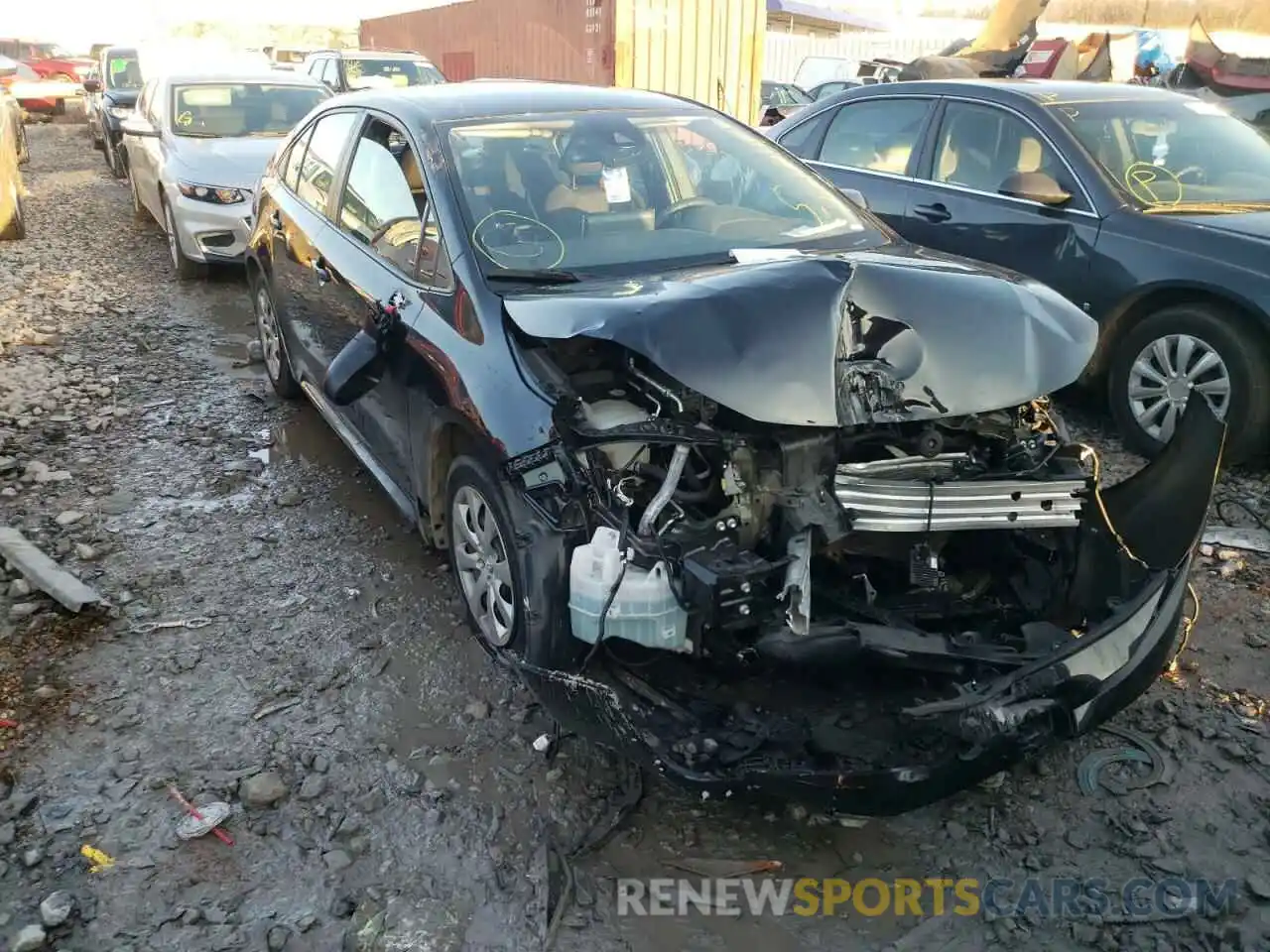 1 Photograph of a damaged car 5YFEPRAE3LP096295 TOYOTA COROLLA 2020