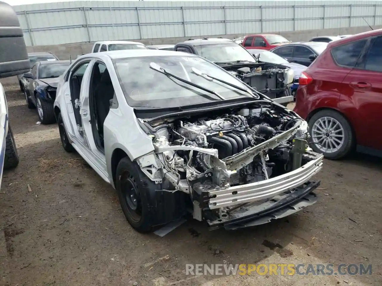 1 Photograph of a damaged car 5YFEPRAE3LP096684 TOYOTA COROLLA 2020