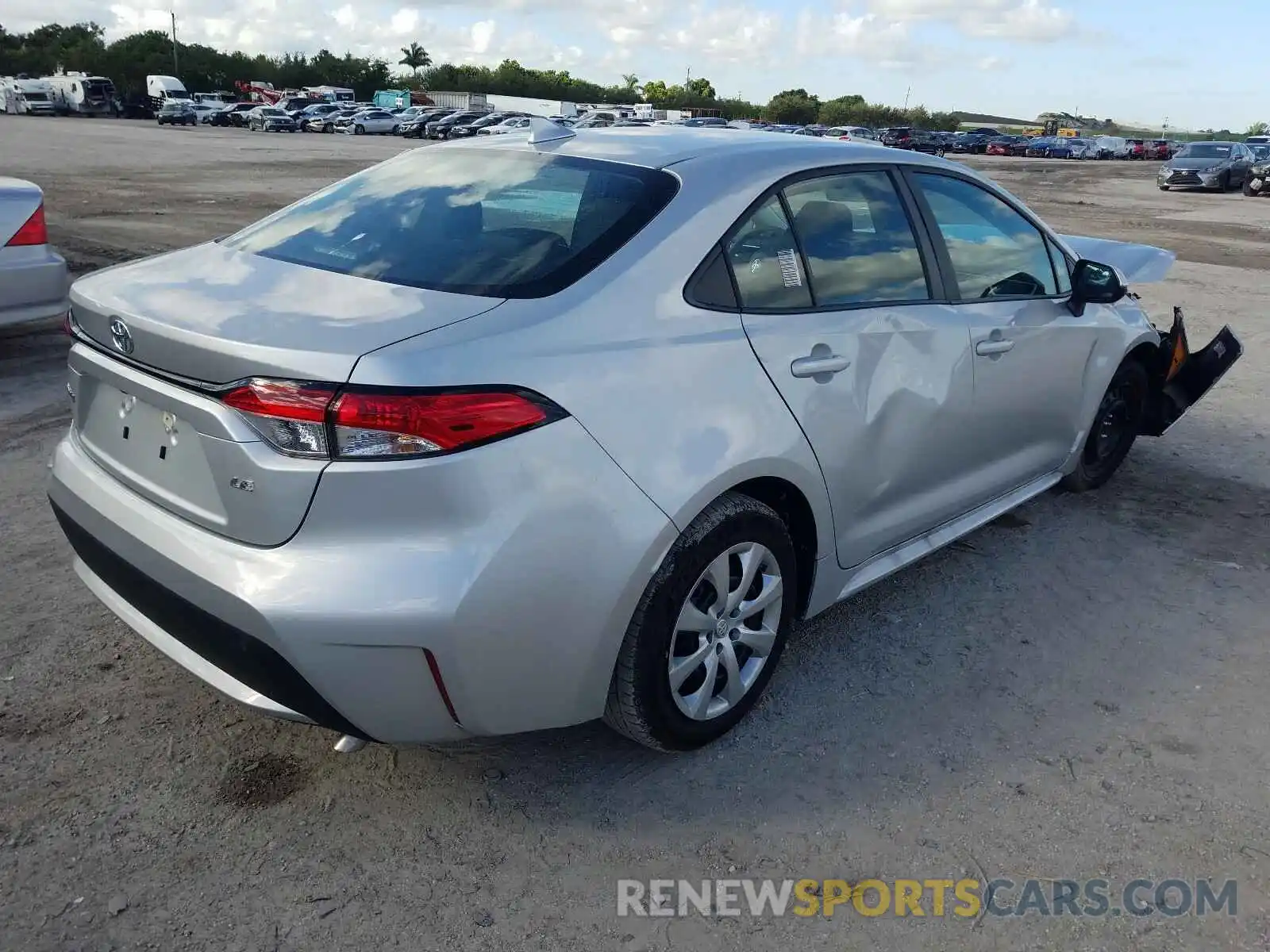 4 Photograph of a damaged car 5YFEPRAE3LP096894 TOYOTA COROLLA 2020