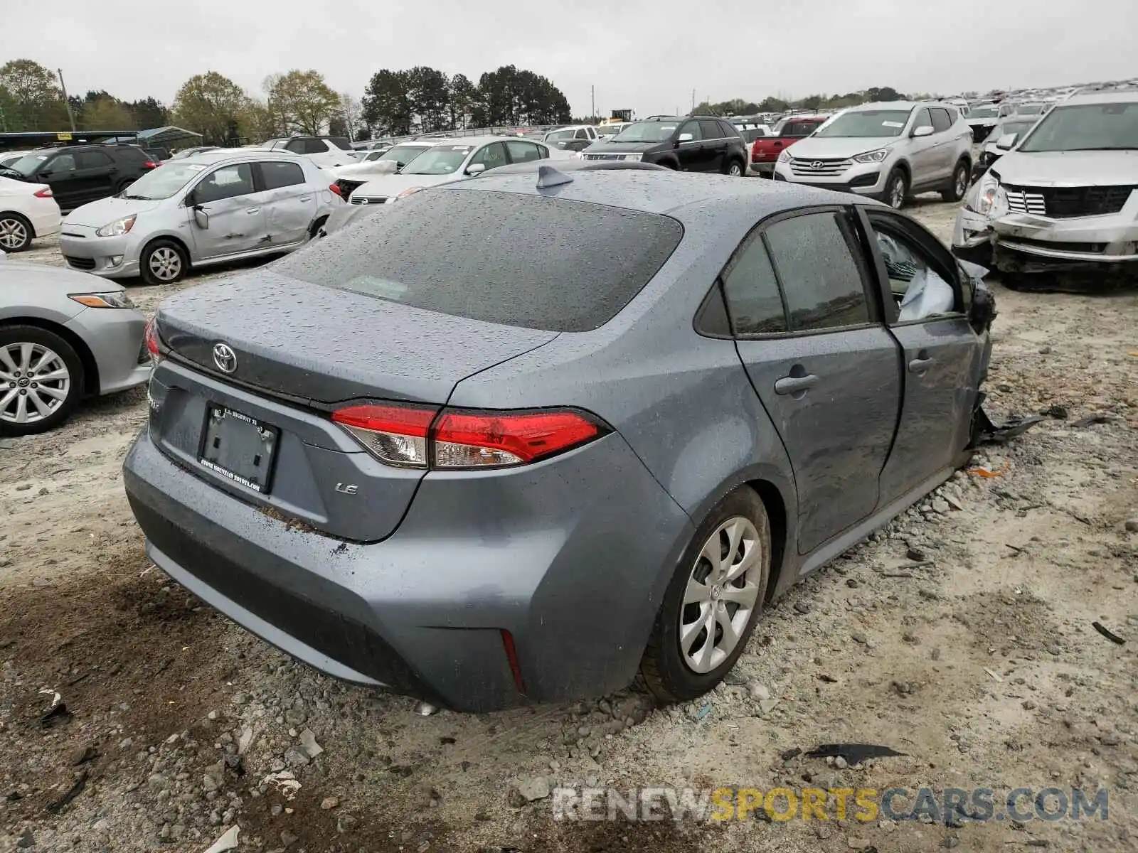 4 Photograph of a damaged car 5YFEPRAE3LP097835 TOYOTA COROLLA 2020