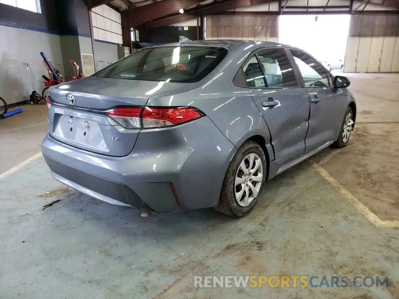 4 Photograph of a damaged car 5YFEPRAE3LP098161 TOYOTA COROLLA 2020