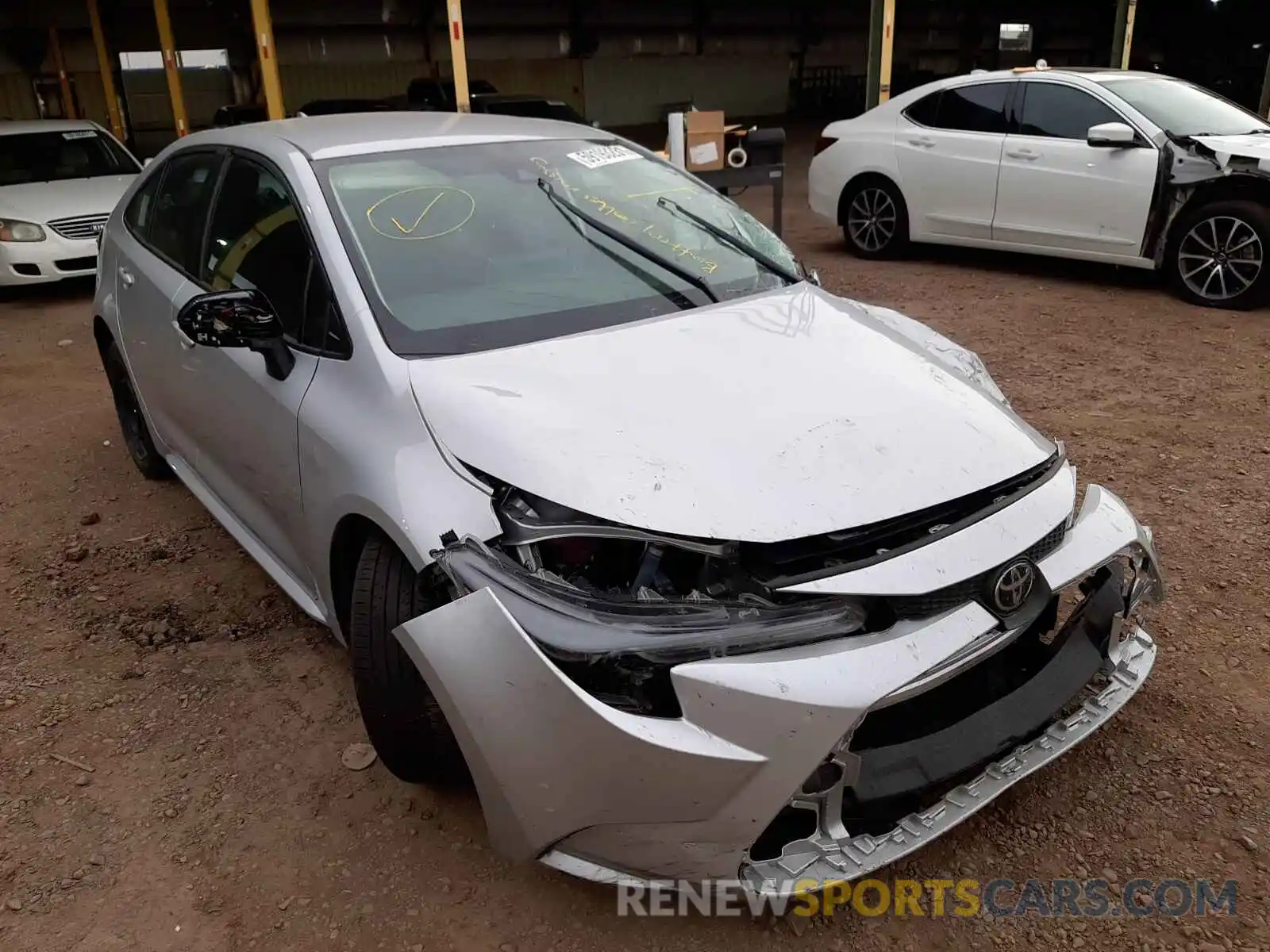 1 Photograph of a damaged car 5YFEPRAE3LP098242 TOYOTA COROLLA 2020