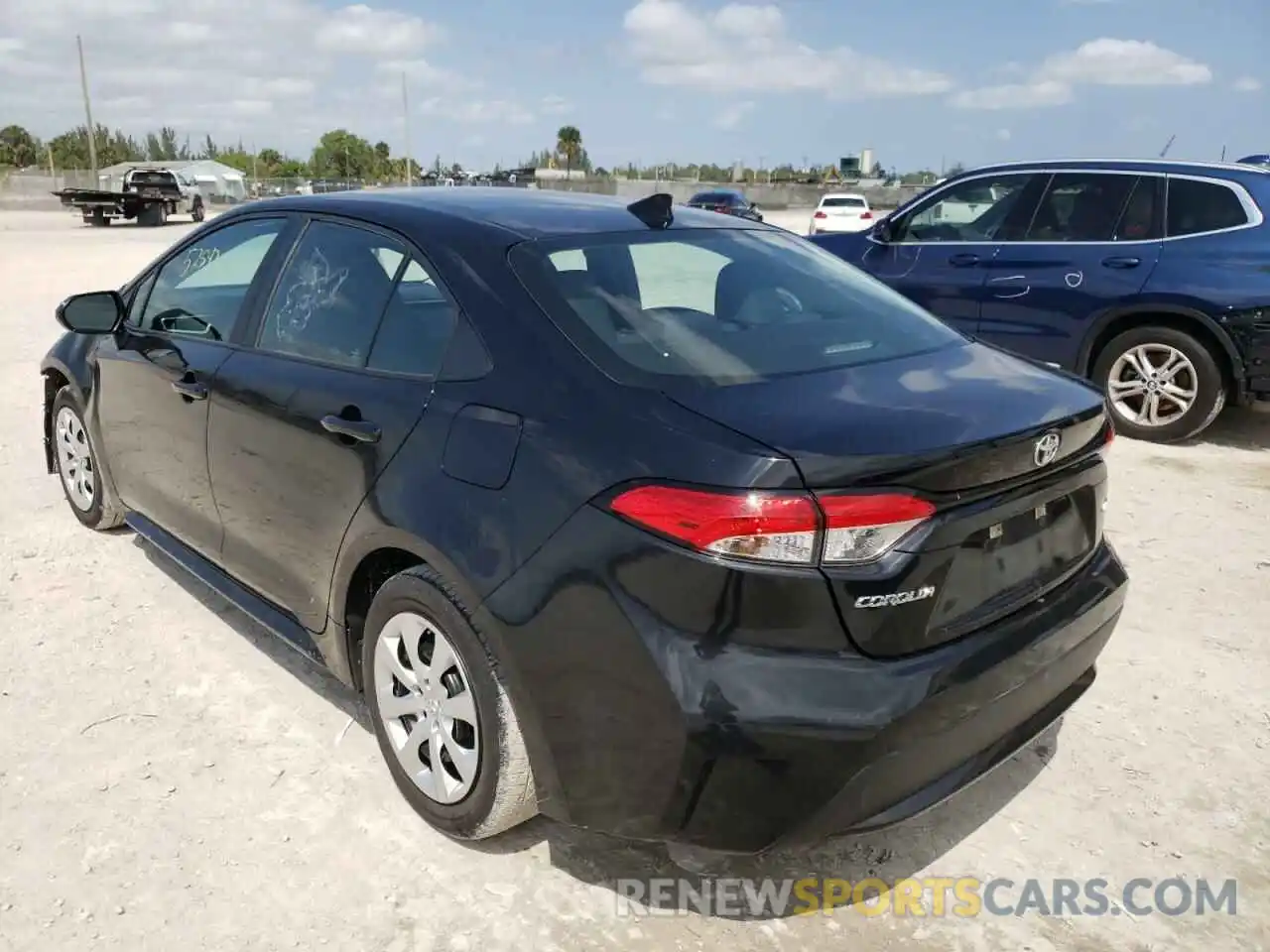 3 Photograph of a damaged car 5YFEPRAE3LP098967 TOYOTA COROLLA 2020