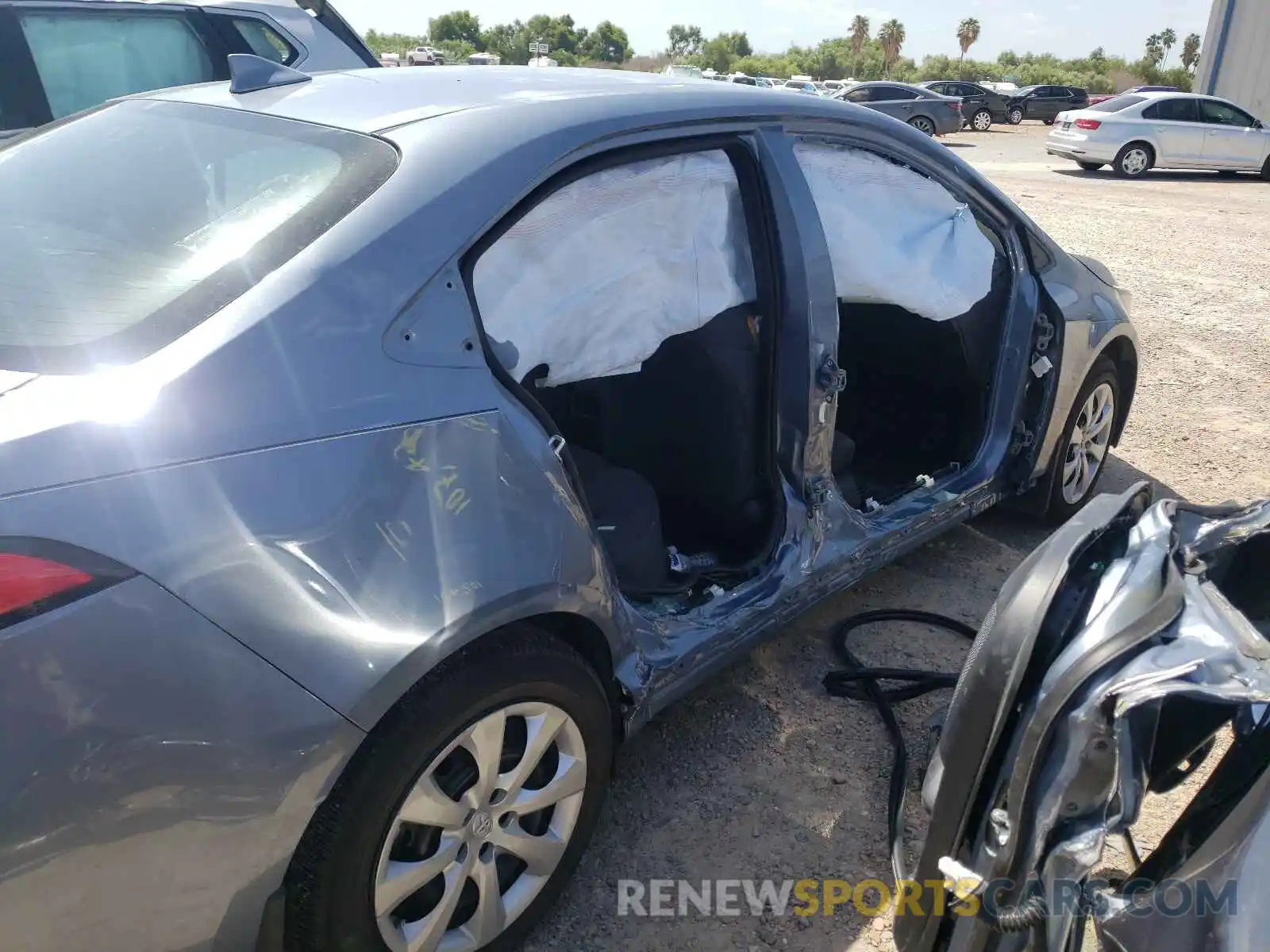 9 Photograph of a damaged car 5YFEPRAE3LP099701 TOYOTA COROLLA 2020