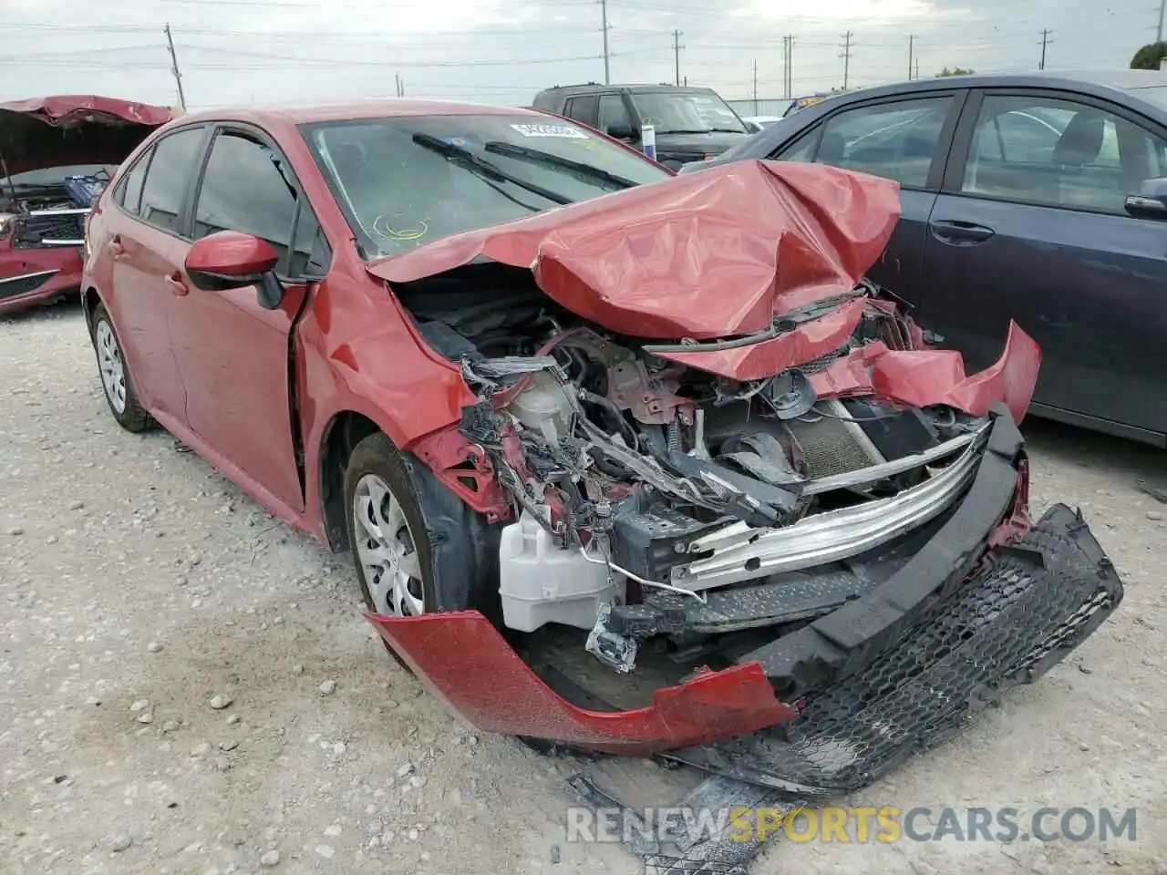 1 Photograph of a damaged car 5YFEPRAE3LP099942 TOYOTA COROLLA 2020