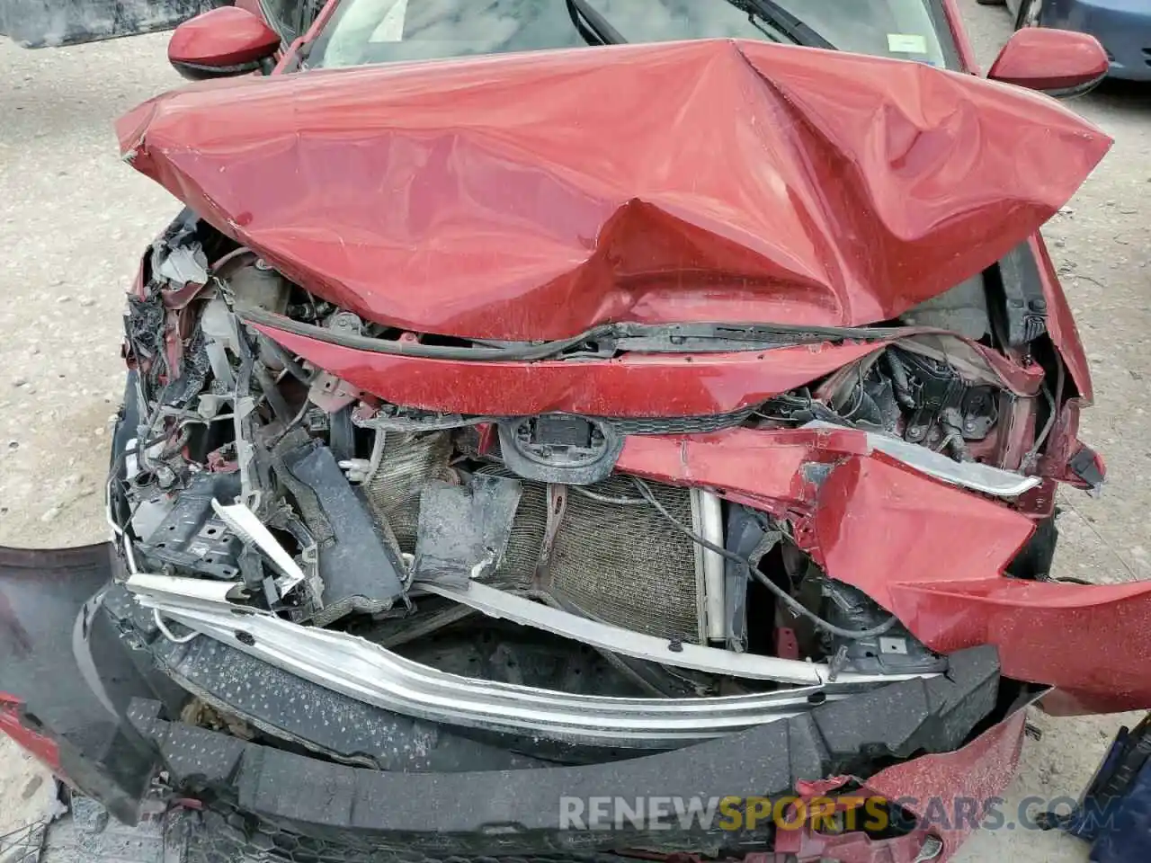 7 Photograph of a damaged car 5YFEPRAE3LP099942 TOYOTA COROLLA 2020