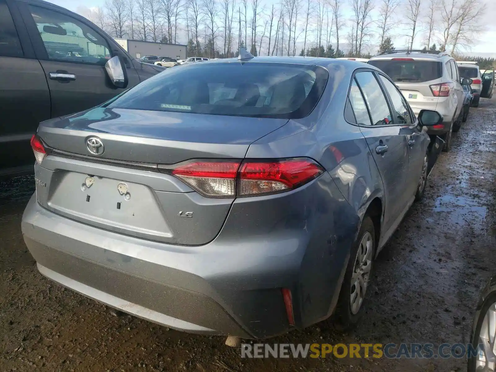 4 Photograph of a damaged car 5YFEPRAE3LP100734 TOYOTA COROLLA 2020