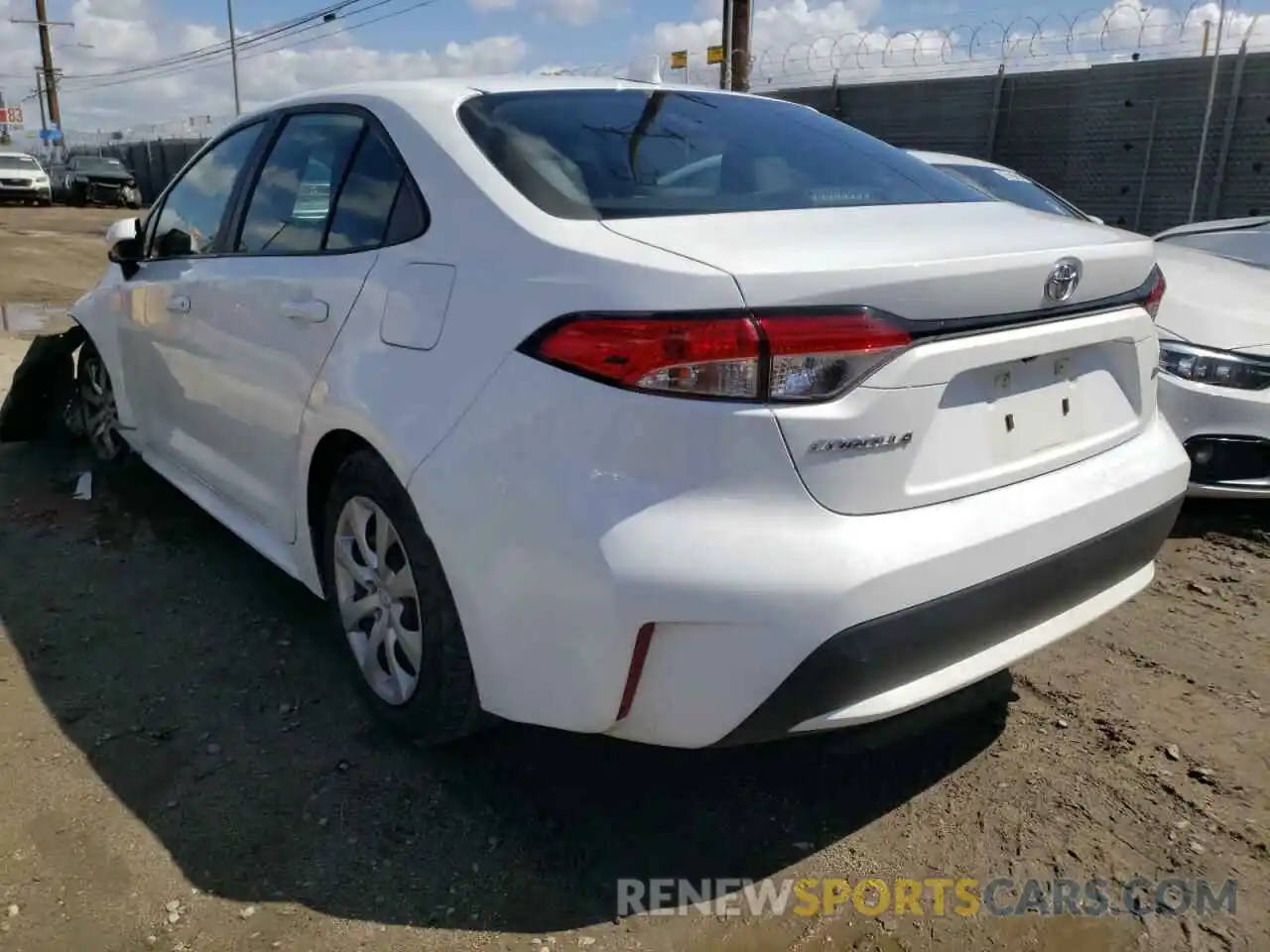 3 Photograph of a damaged car 5YFEPRAE3LP103388 TOYOTA COROLLA 2020