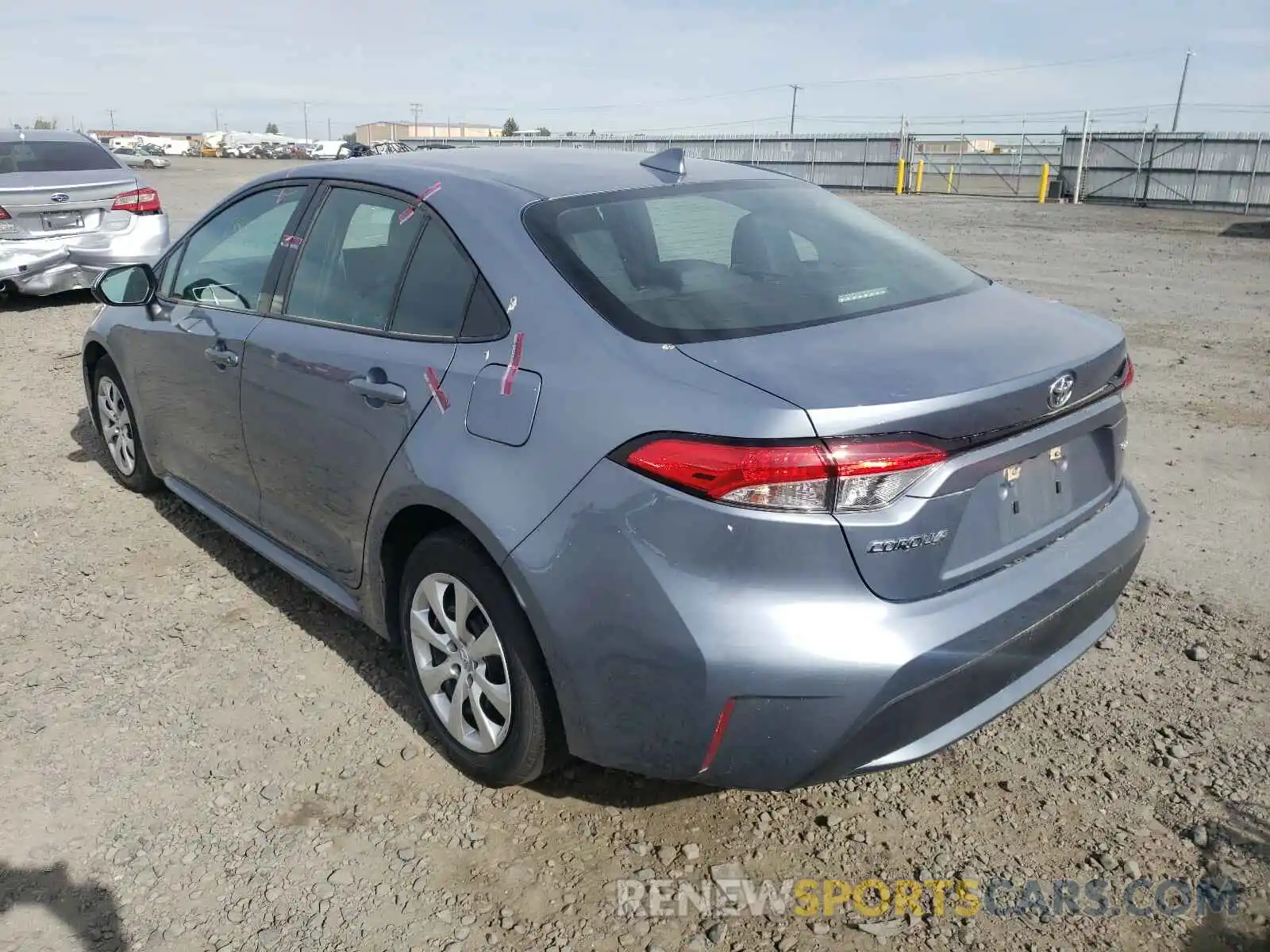 3 Photograph of a damaged car 5YFEPRAE3LP104542 TOYOTA COROLLA 2020