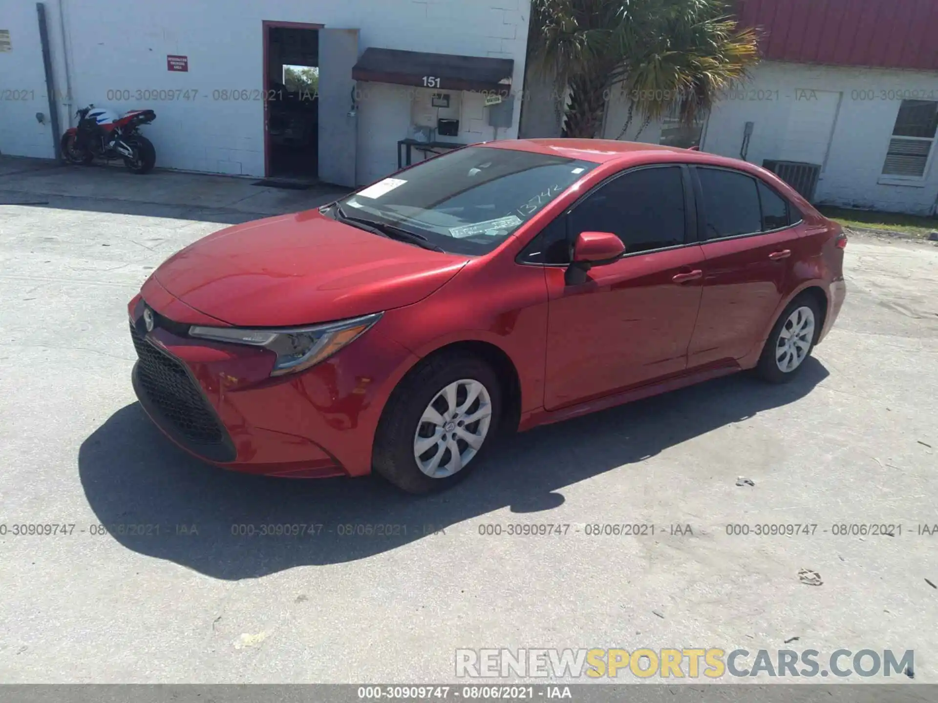 2 Photograph of a damaged car 5YFEPRAE3LP104623 TOYOTA COROLLA 2020