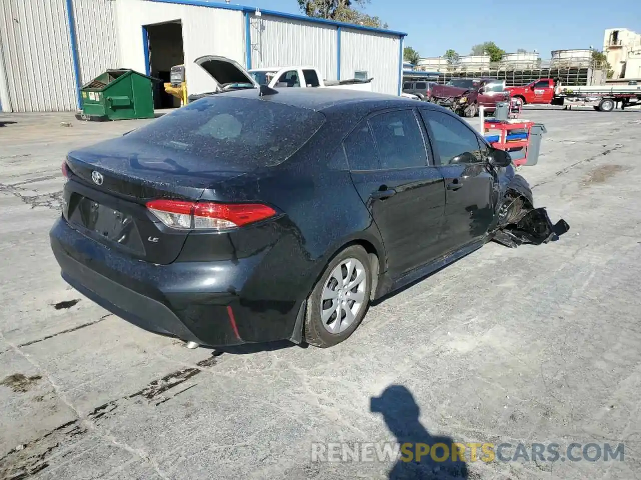 4 Photograph of a damaged car 5YFEPRAE3LP105321 TOYOTA COROLLA 2020