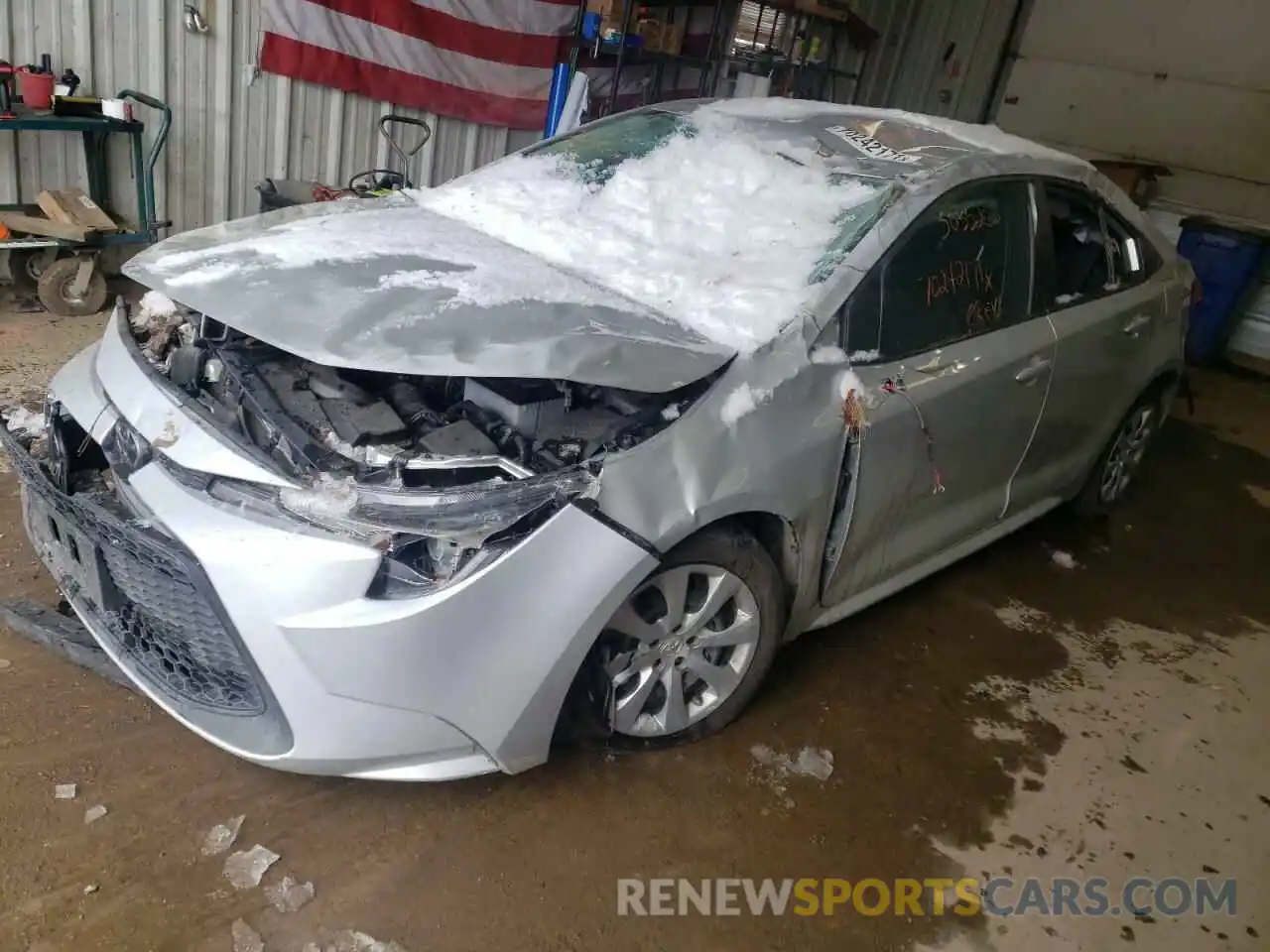 2 Photograph of a damaged car 5YFEPRAE3LP106470 TOYOTA COROLLA 2020