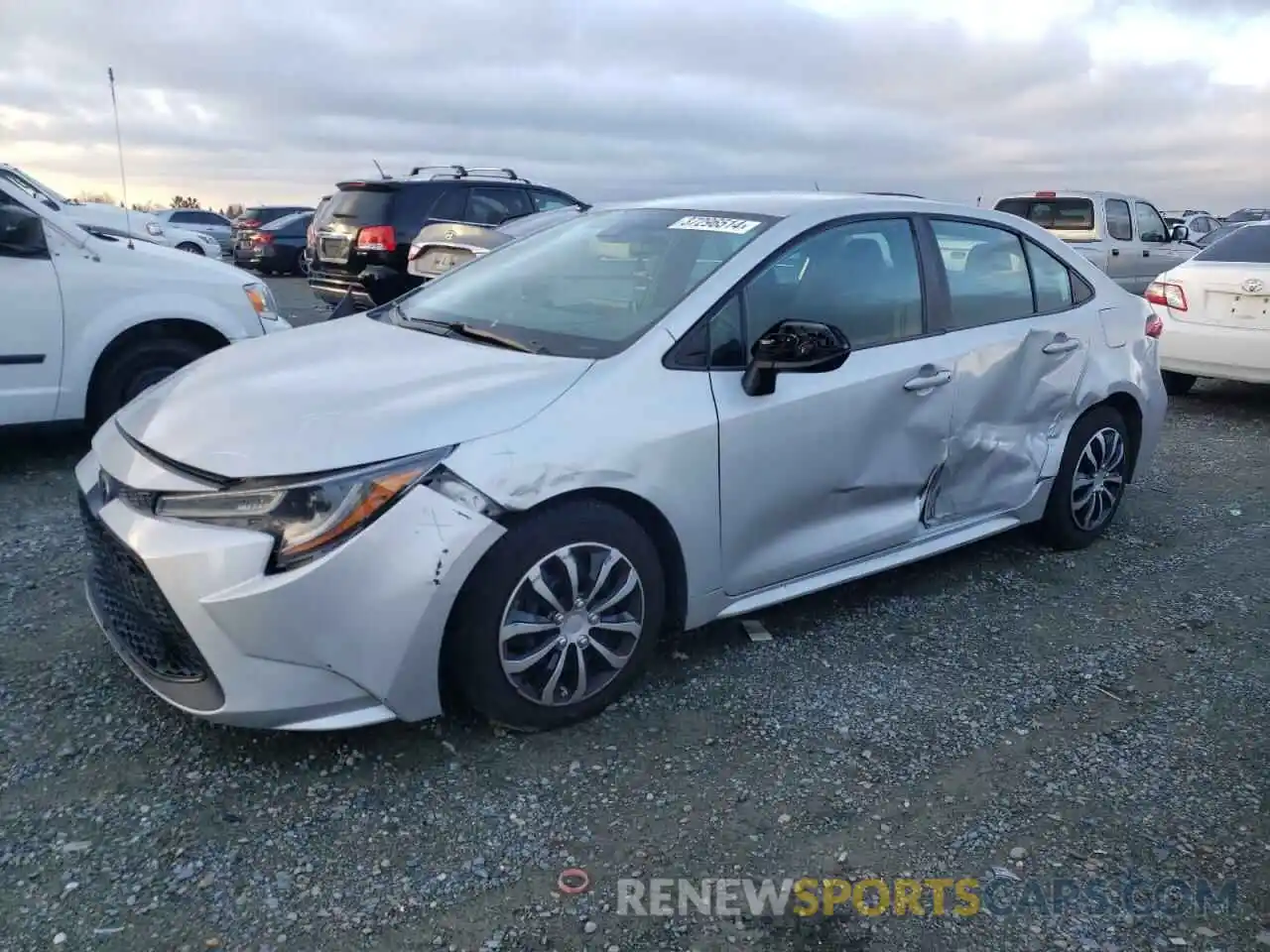 1 Photograph of a damaged car 5YFEPRAE3LP106789 TOYOTA COROLLA 2020