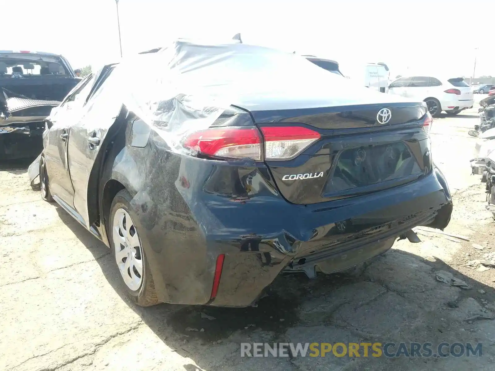 3 Photograph of a damaged car 5YFEPRAE3LP107232 TOYOTA COROLLA 2020