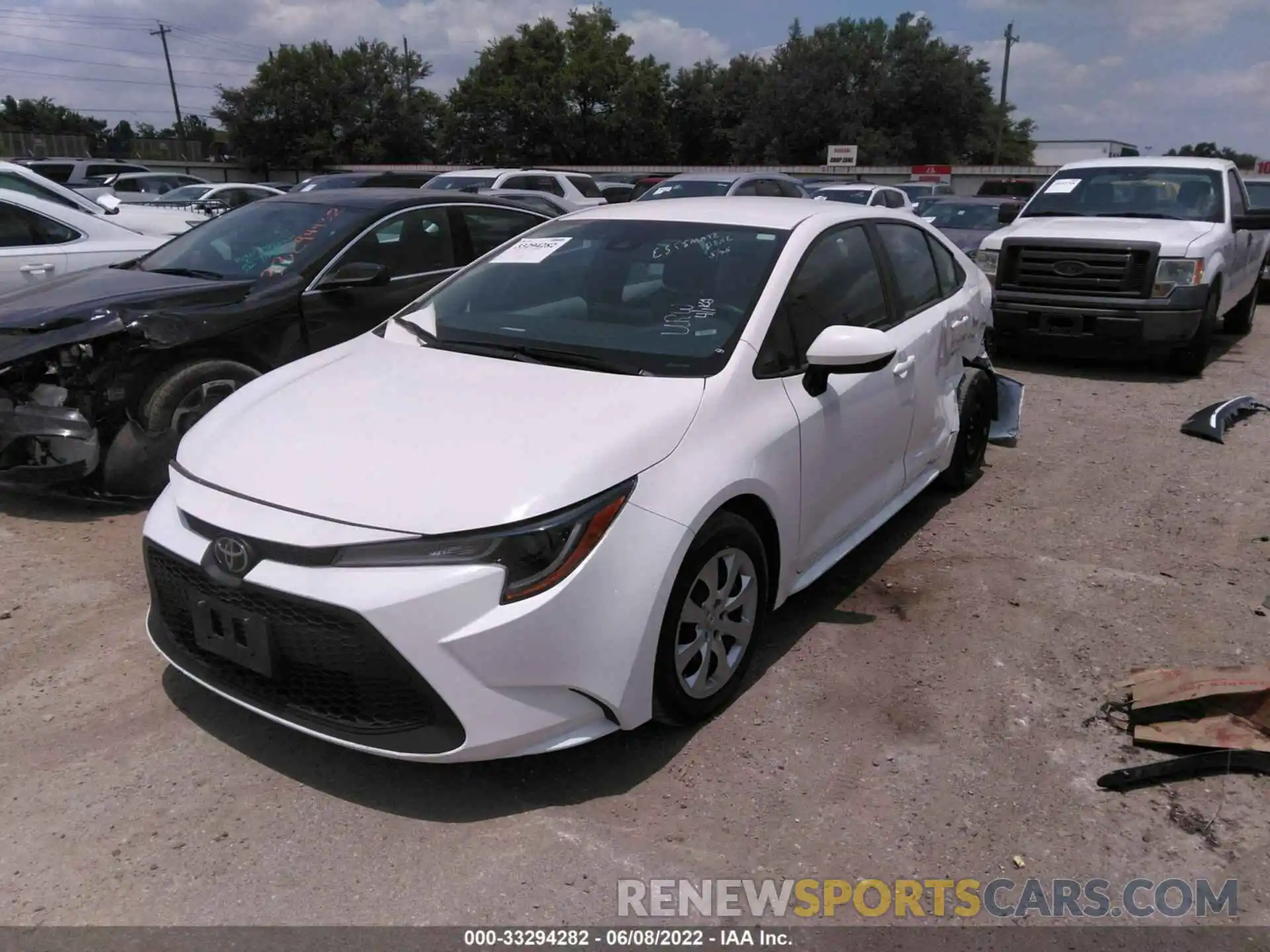 2 Photograph of a damaged car 5YFEPRAE3LP108011 TOYOTA COROLLA 2020