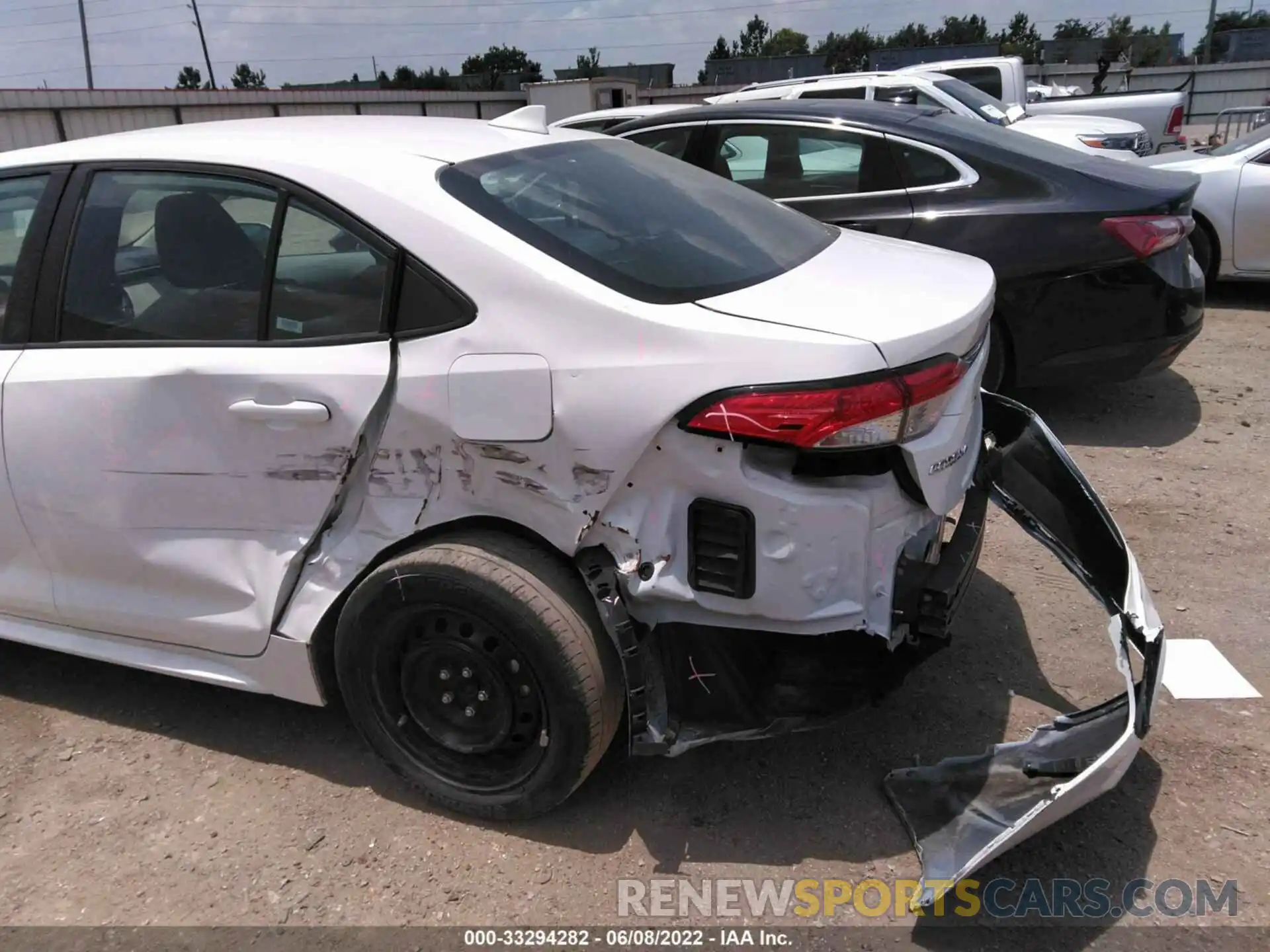 6 Photograph of a damaged car 5YFEPRAE3LP108011 TOYOTA COROLLA 2020