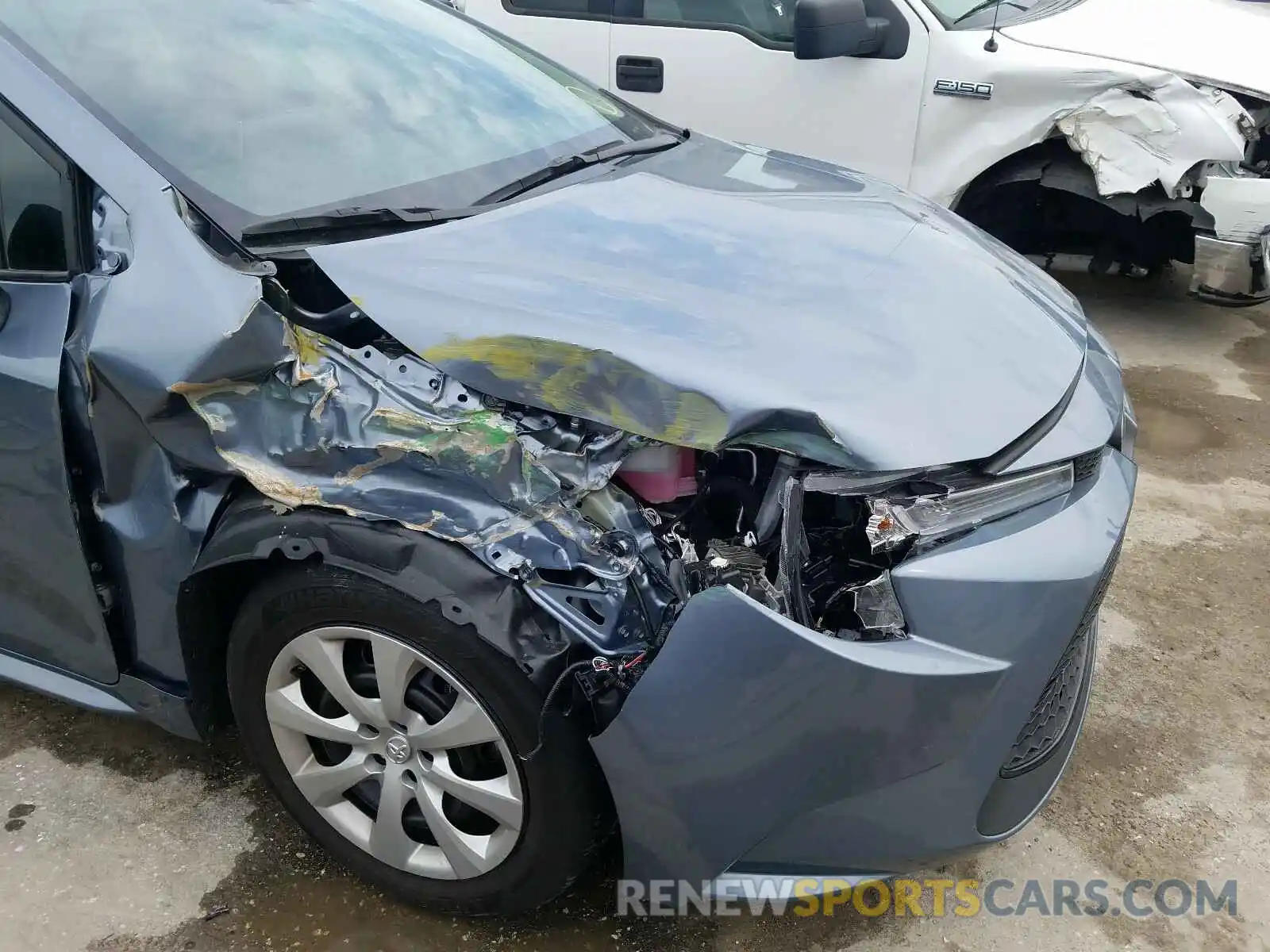 9 Photograph of a damaged car 5YFEPRAE3LP109045 TOYOTA COROLLA 2020