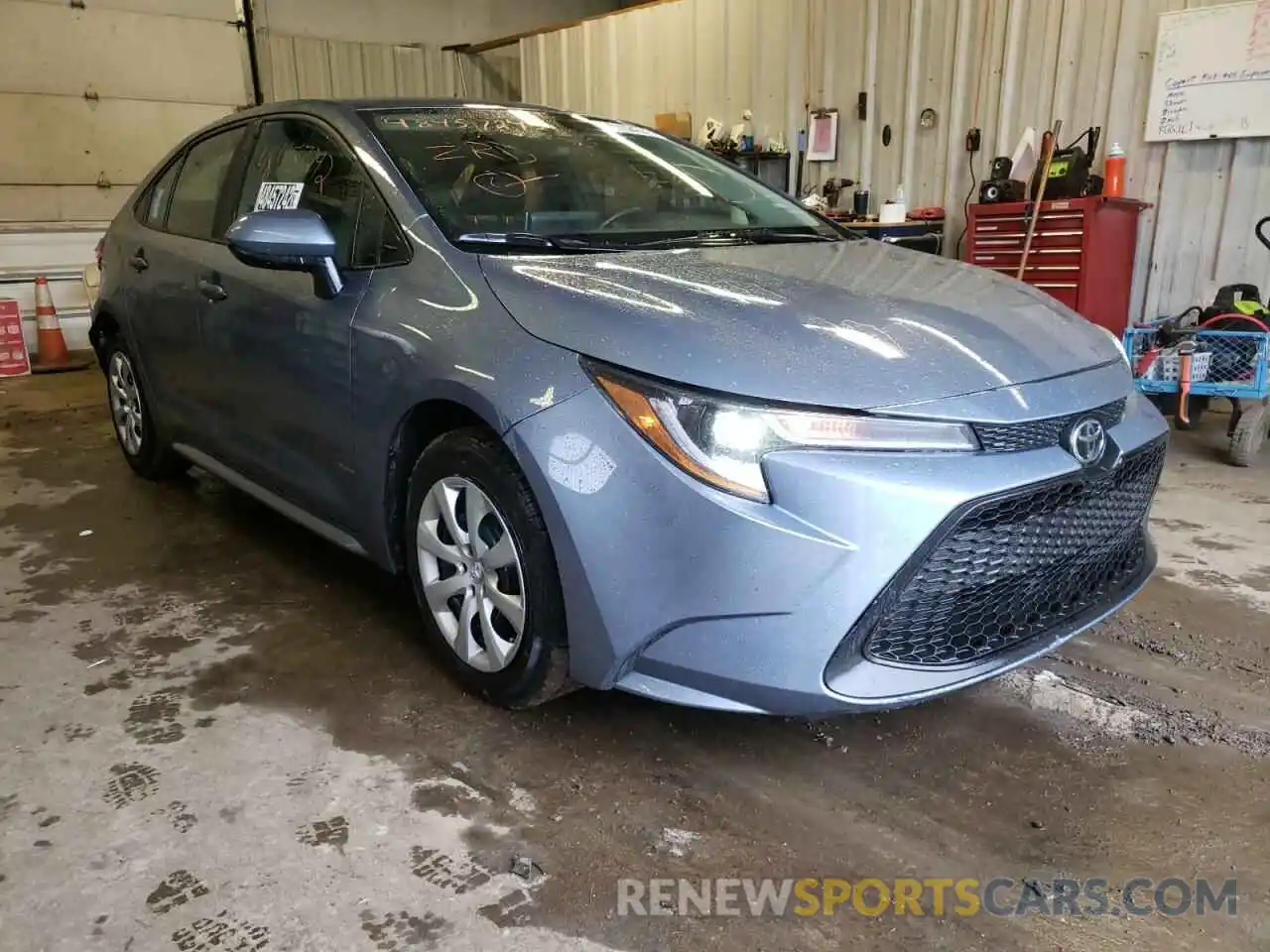 1 Photograph of a damaged car 5YFEPRAE3LP109871 TOYOTA COROLLA 2020