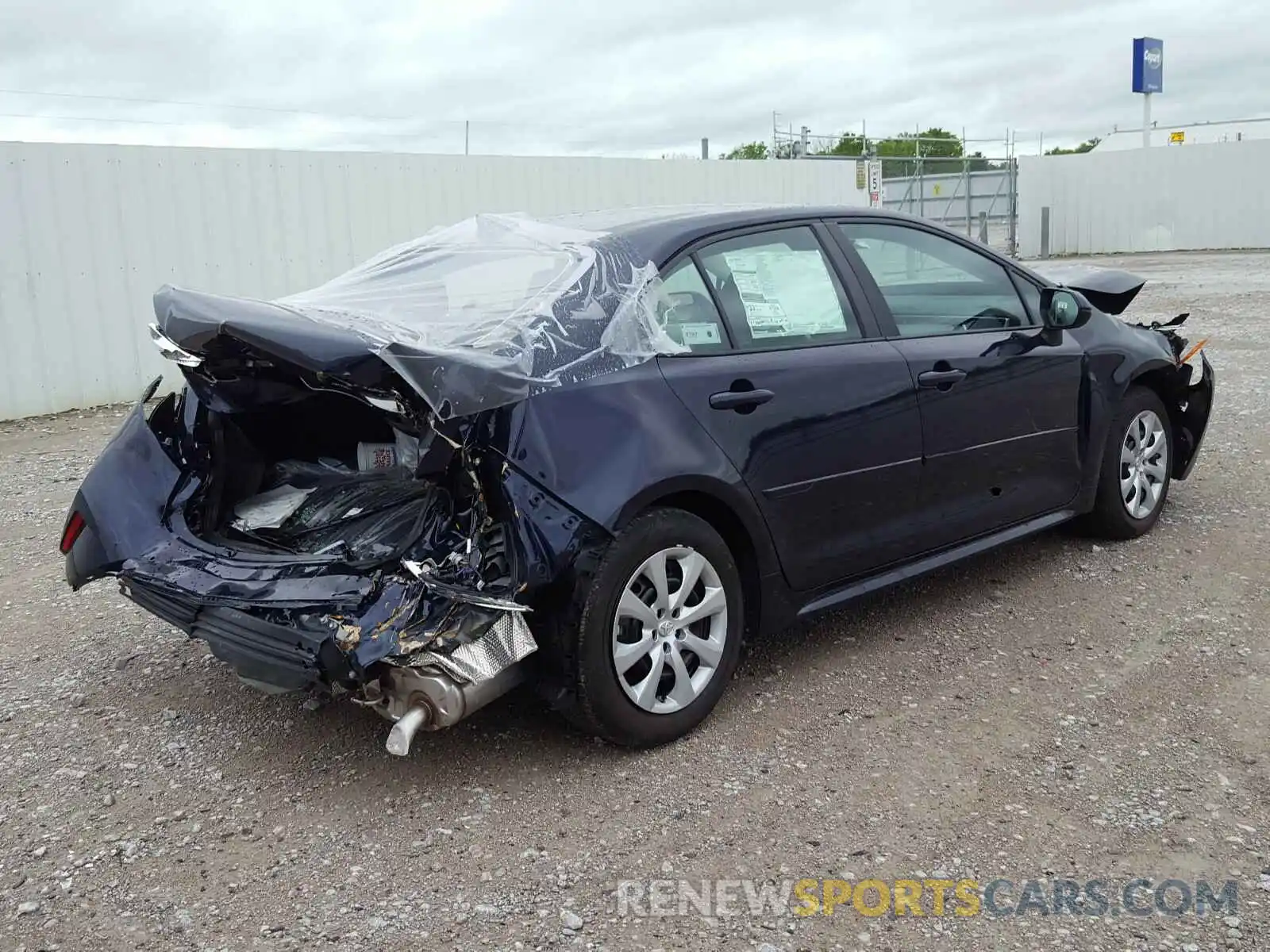 4 Photograph of a damaged car 5YFEPRAE3LP110275 TOYOTA COROLLA 2020