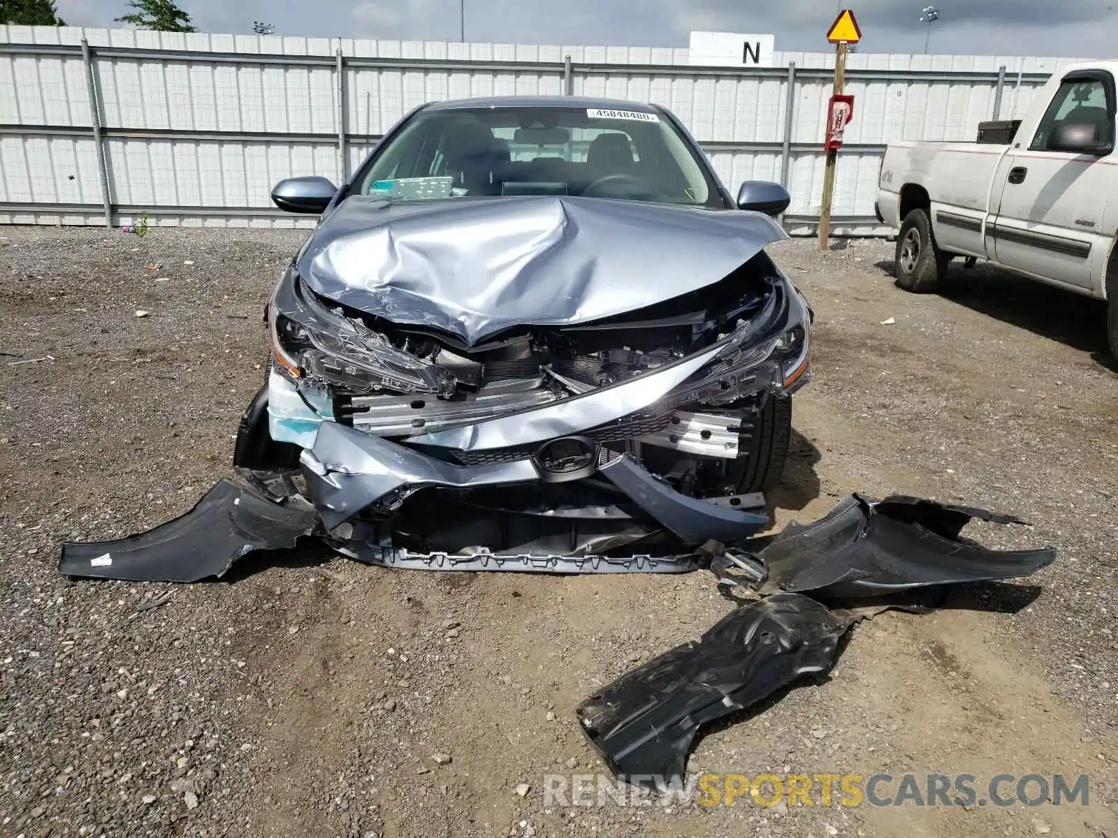 9 Photograph of a damaged car 5YFEPRAE3LP111555 TOYOTA COROLLA 2020