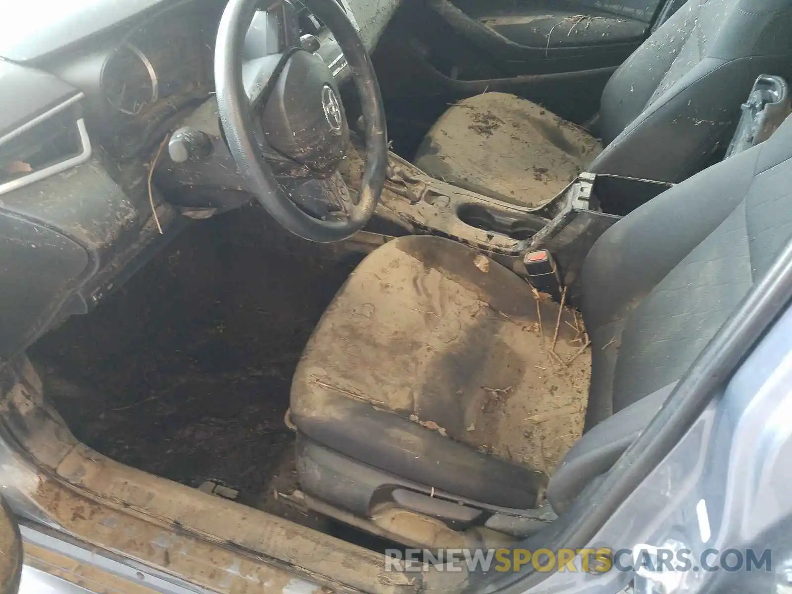 9 Photograph of a damaged car 5YFEPRAE3LP114701 TOYOTA COROLLA 2020