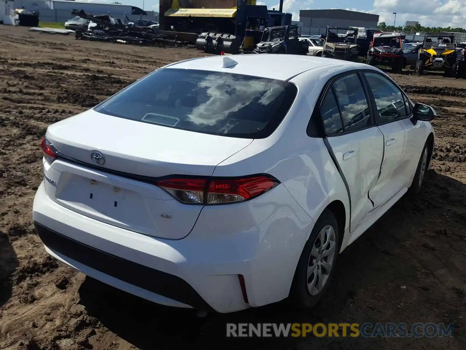 4 Photograph of a damaged car 5YFEPRAE3LP116576 TOYOTA COROLLA 2020