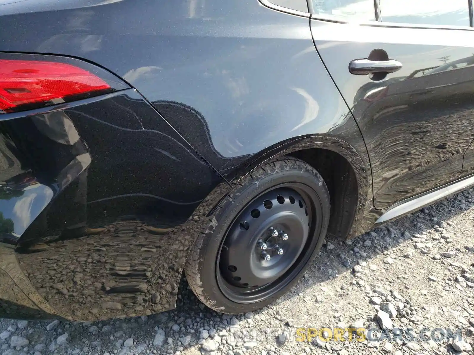 9 Photograph of a damaged car 5YFEPRAE3LP116836 TOYOTA COROLLA 2020