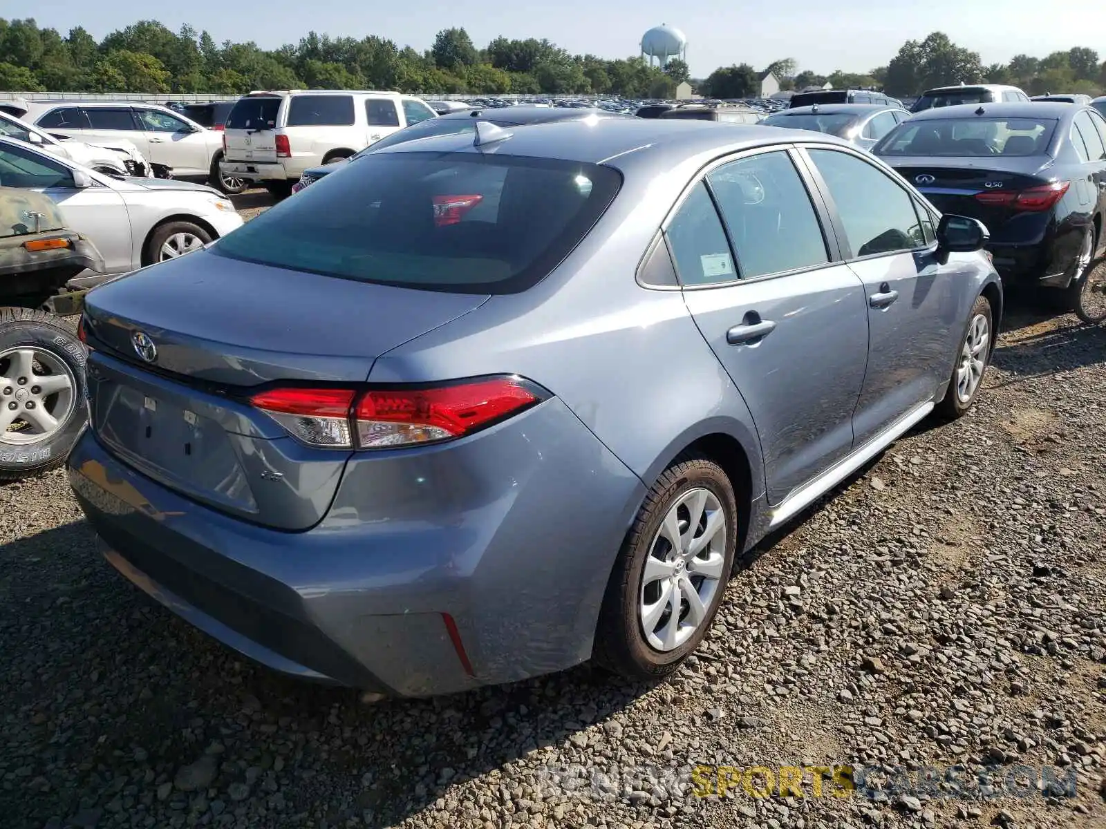 4 Photograph of a damaged car 5YFEPRAE3LP117548 TOYOTA COROLLA 2020