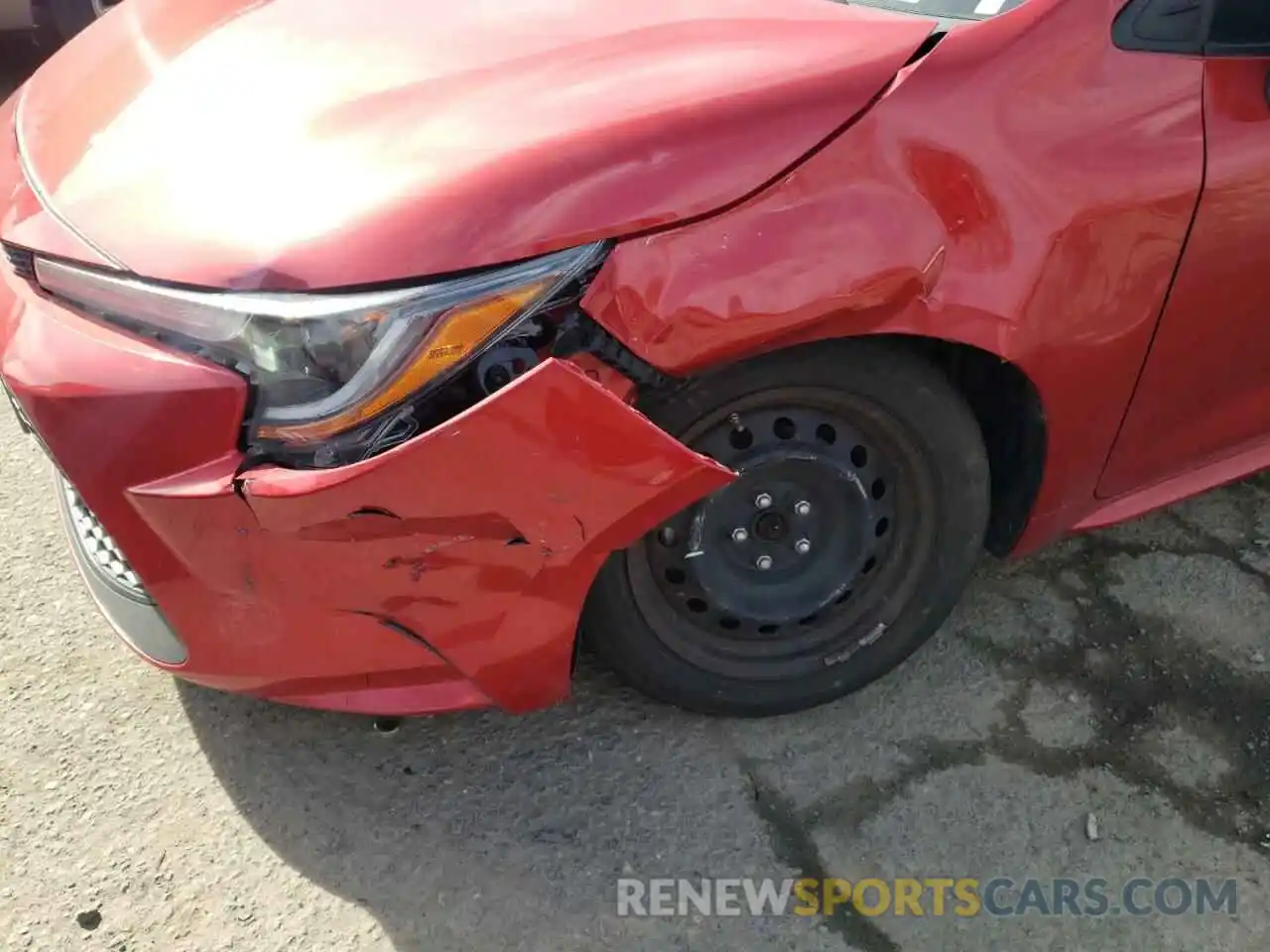 9 Photograph of a damaged car 5YFEPRAE3LP118716 TOYOTA COROLLA 2020