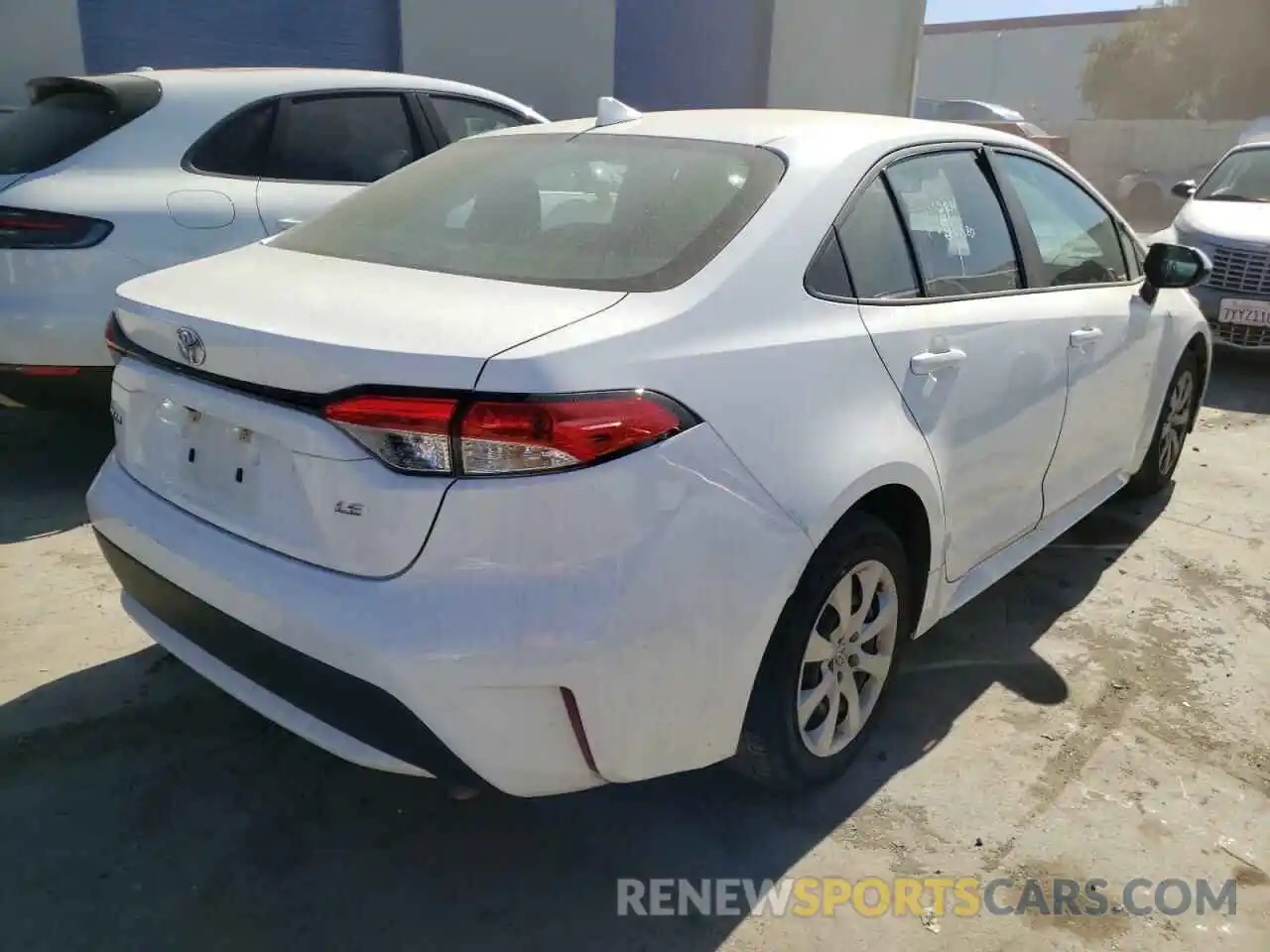 4 Photograph of a damaged car 5YFEPRAE3LP119039 TOYOTA COROLLA 2020