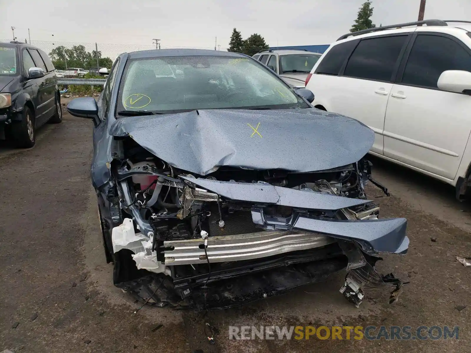 9 Photograph of a damaged car 5YFEPRAE3LP119512 TOYOTA COROLLA 2020