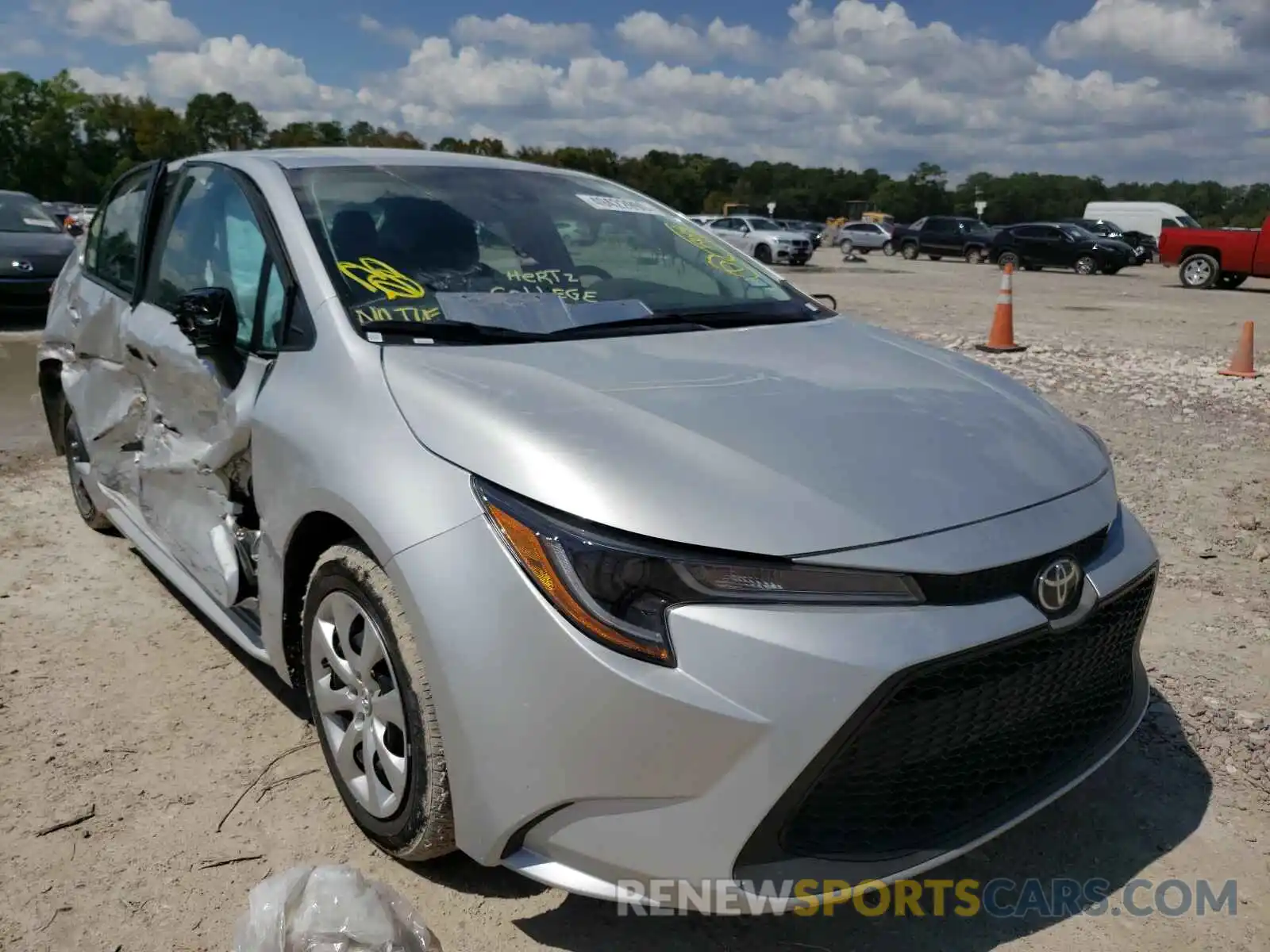 1 Photograph of a damaged car 5YFEPRAE3LP119901 TOYOTA COROLLA 2020