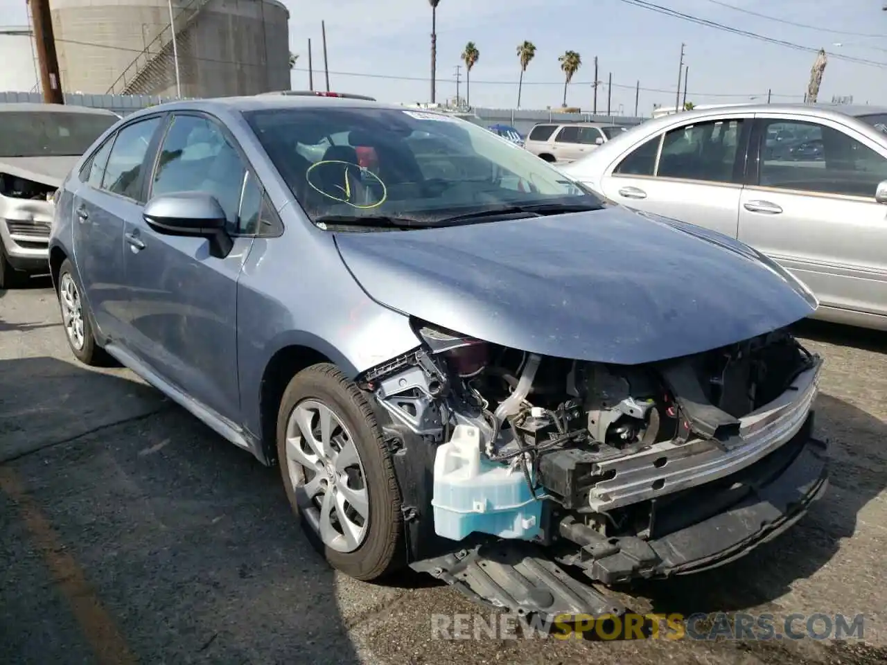 1 Photograph of a damaged car 5YFEPRAE3LP120448 TOYOTA COROLLA 2020