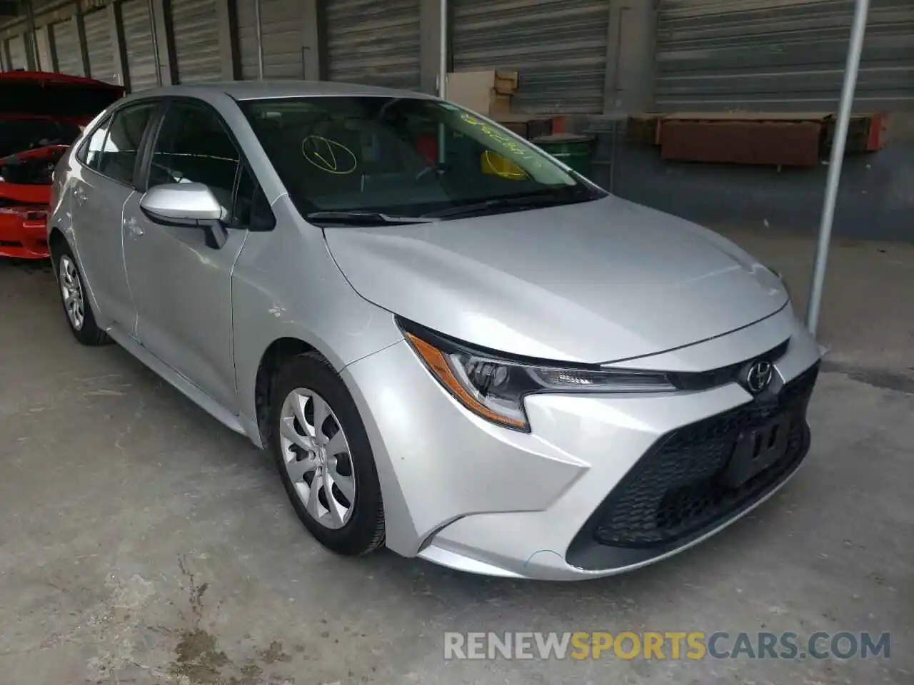 1 Photograph of a damaged car 5YFEPRAE3LP121762 TOYOTA COROLLA 2020