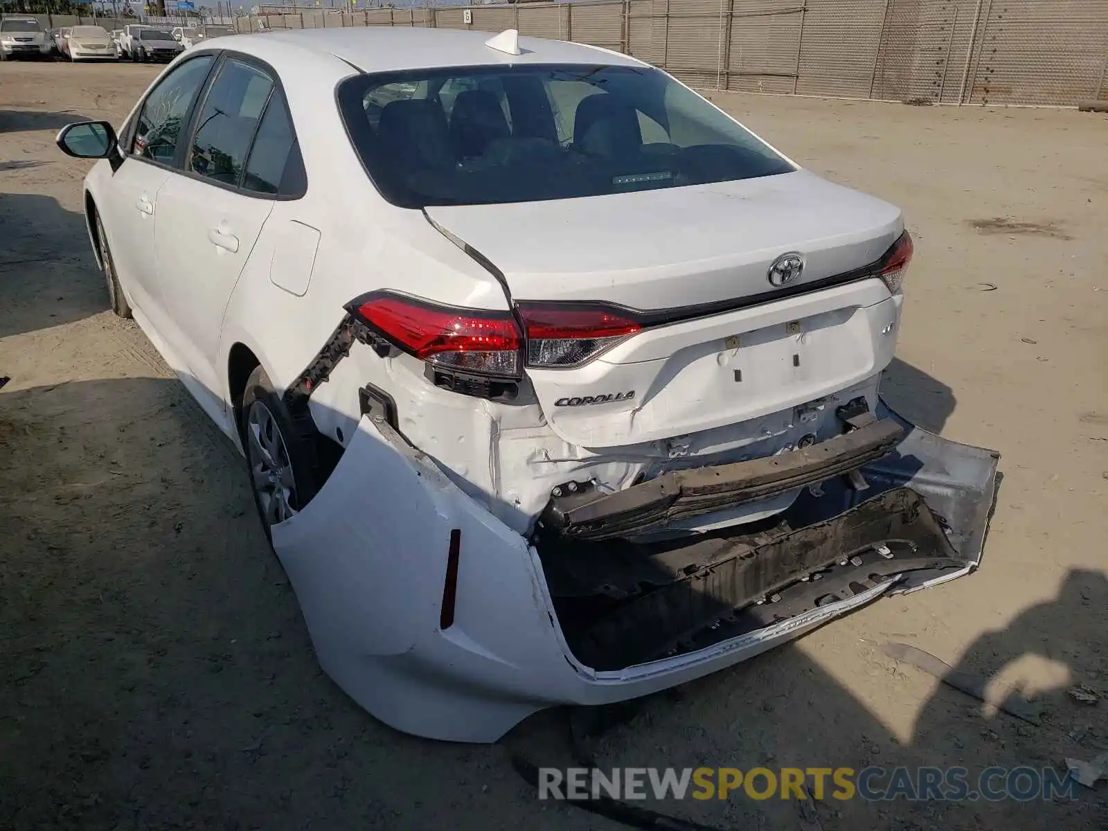 3 Photograph of a damaged car 5YFEPRAE3LP121793 TOYOTA COROLLA 2020