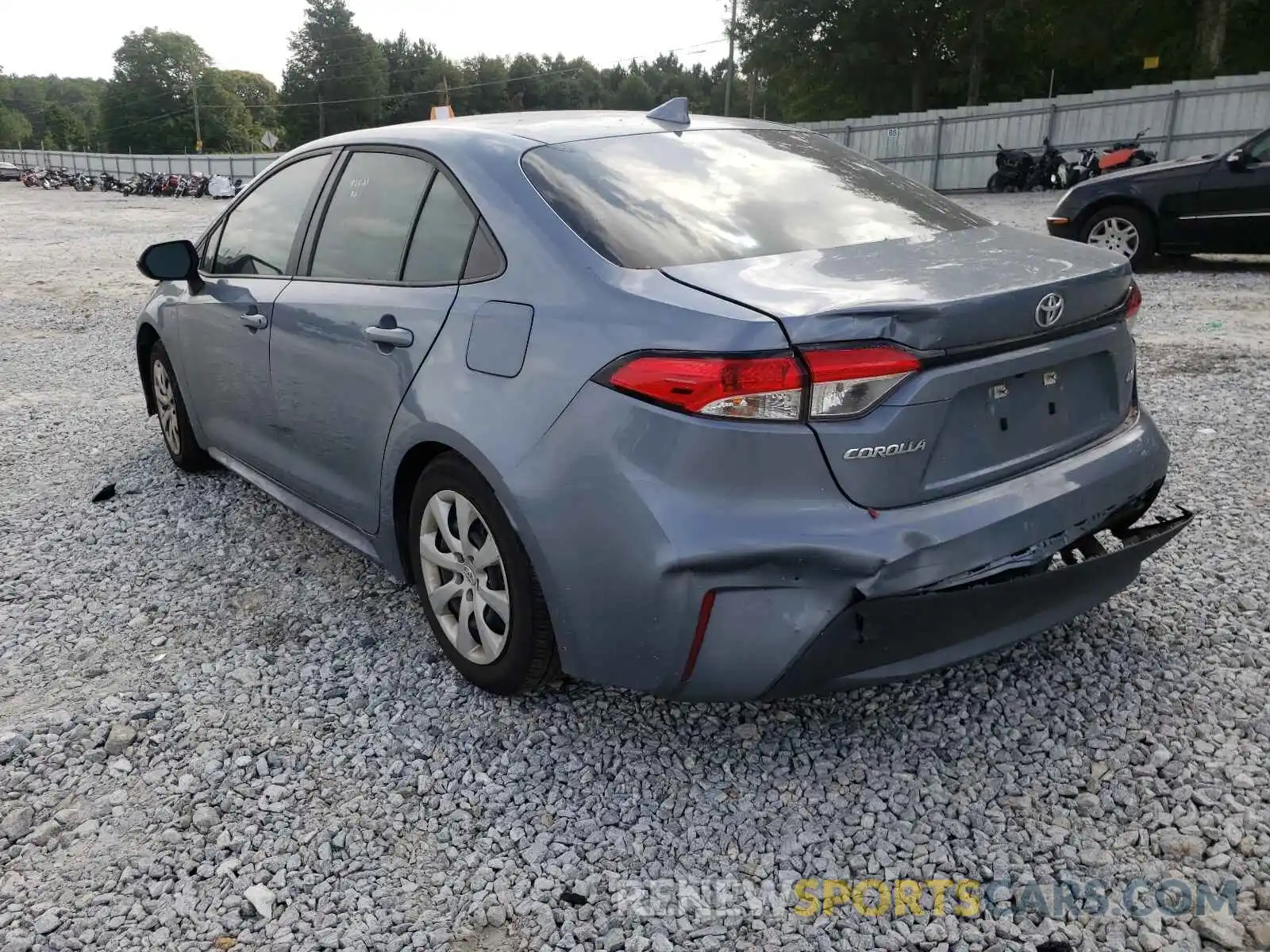 3 Photograph of a damaged car 5YFEPRAE3LP121972 TOYOTA COROLLA 2020