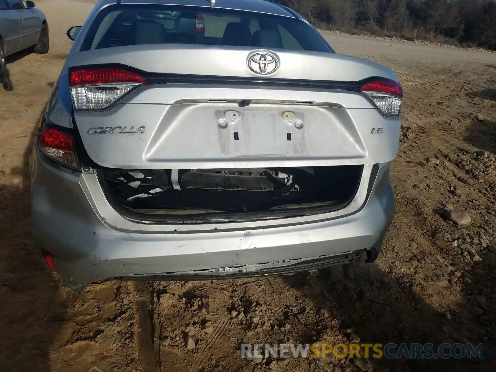 9 Photograph of a damaged car 5YFEPRAE3LP124144 TOYOTA COROLLA 2020