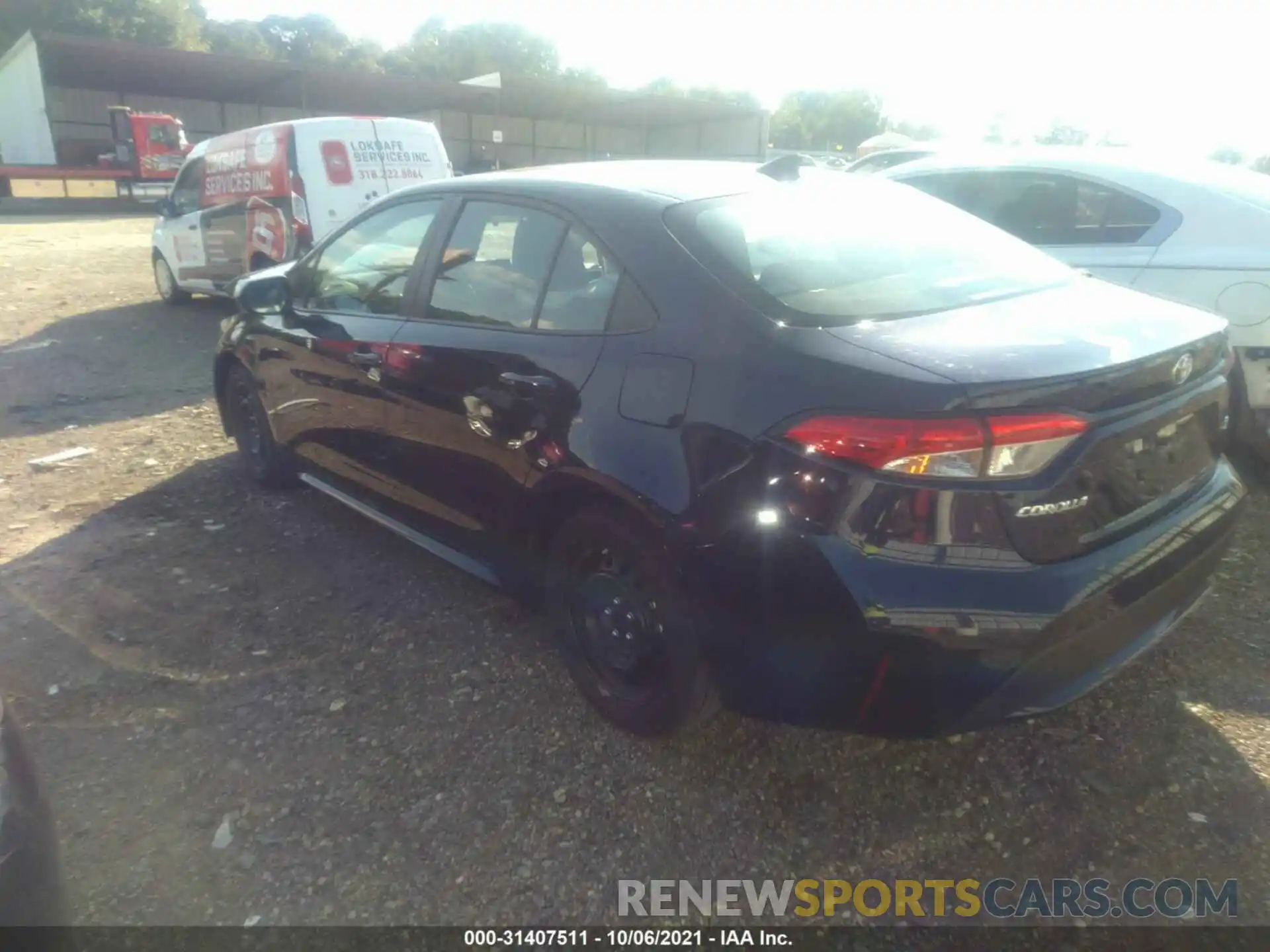 3 Photograph of a damaged car 5YFEPRAE3LP124483 TOYOTA COROLLA 2020