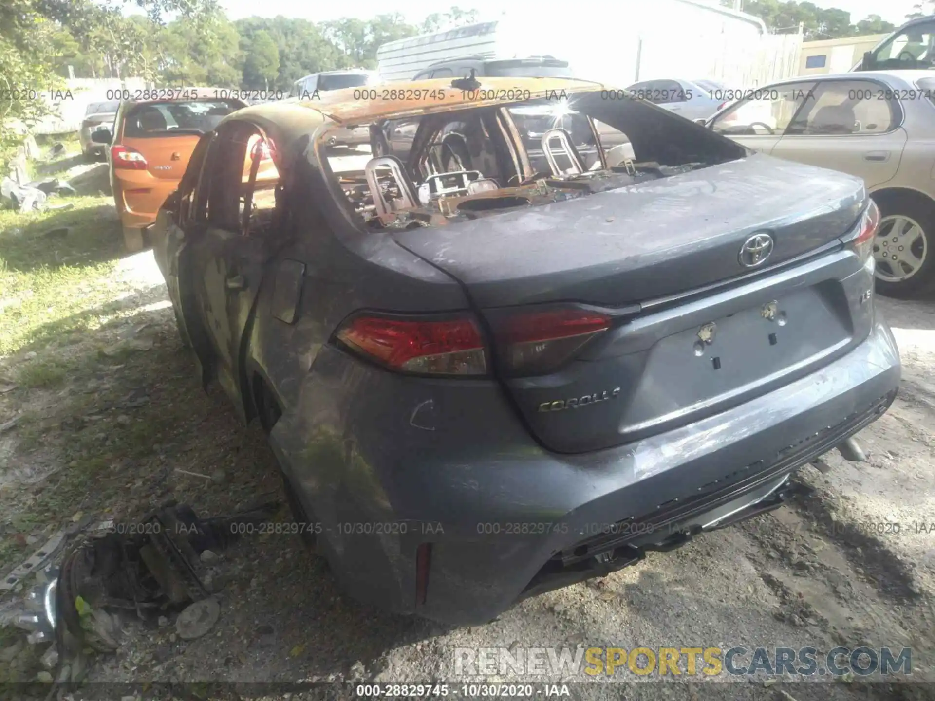 3 Photograph of a damaged car 5YFEPRAE3LP124922 TOYOTA COROLLA 2020