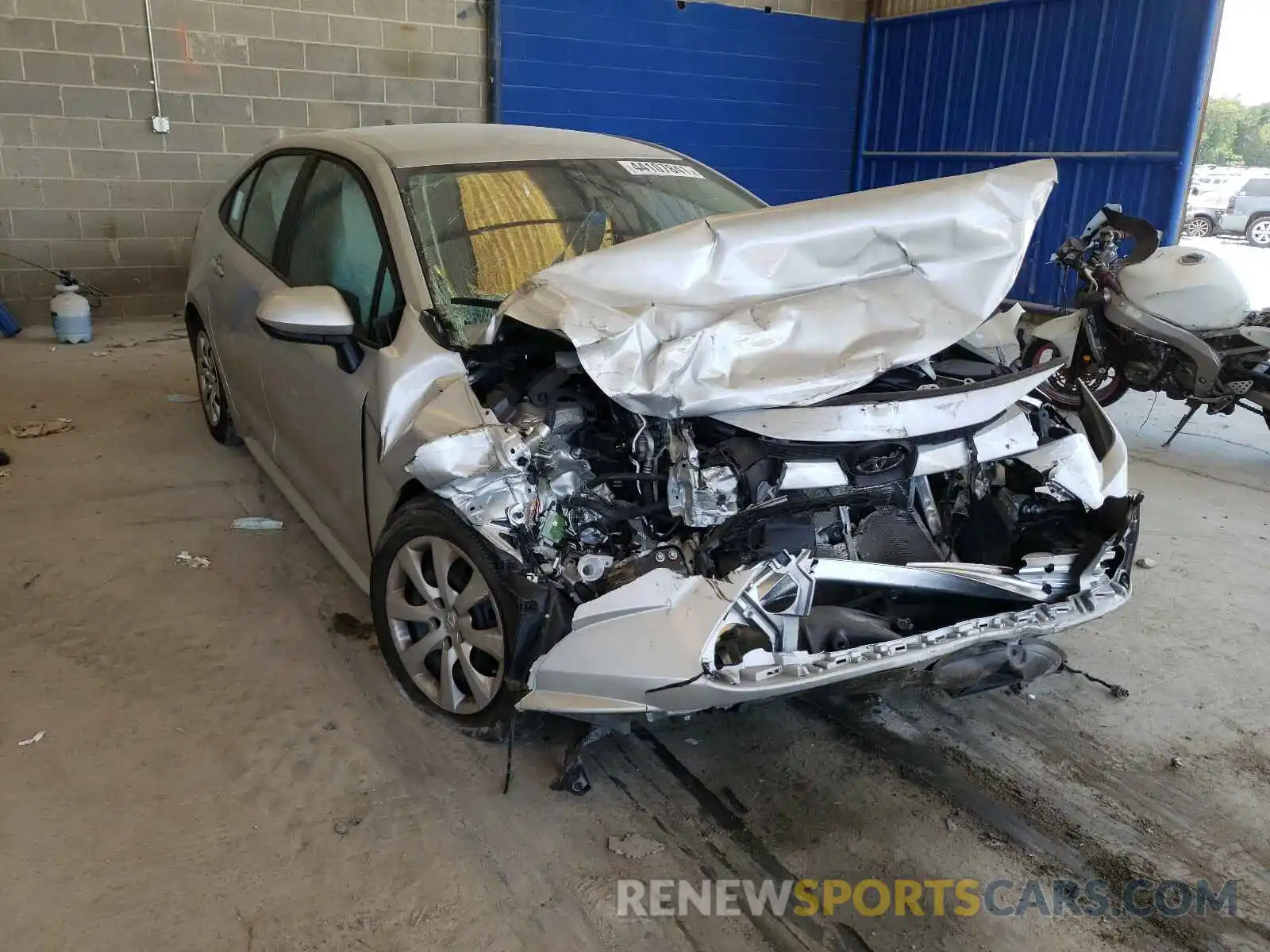 1 Photograph of a damaged car 5YFEPRAE3LP126069 TOYOTA COROLLA 2020