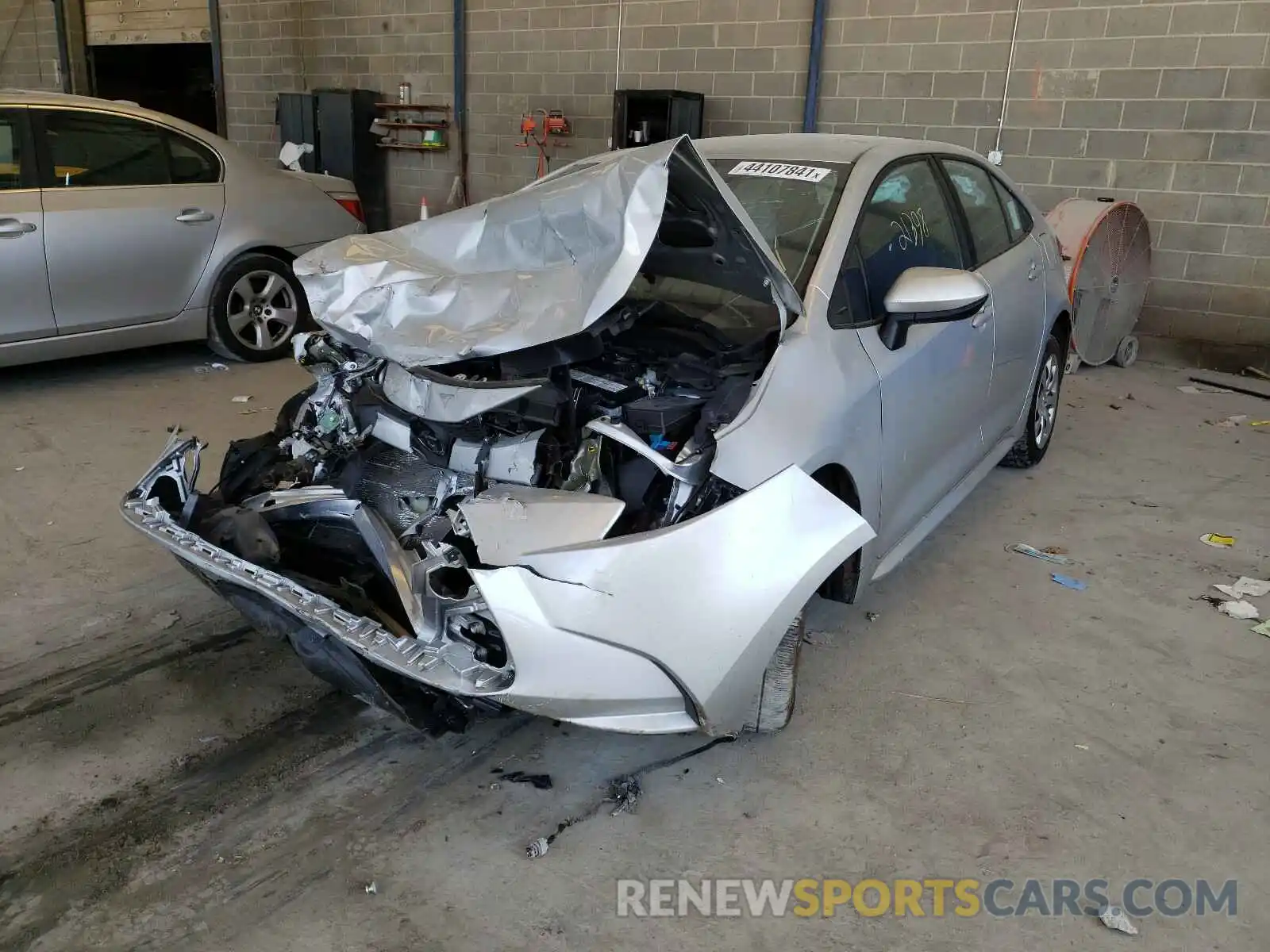 2 Photograph of a damaged car 5YFEPRAE3LP126069 TOYOTA COROLLA 2020