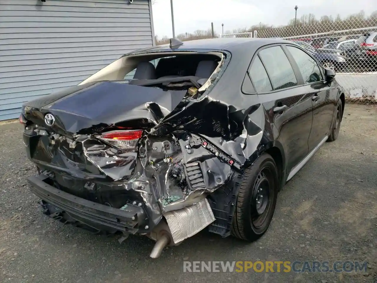 4 Photograph of a damaged car 5YFEPRAE3LP126721 TOYOTA COROLLA 2020