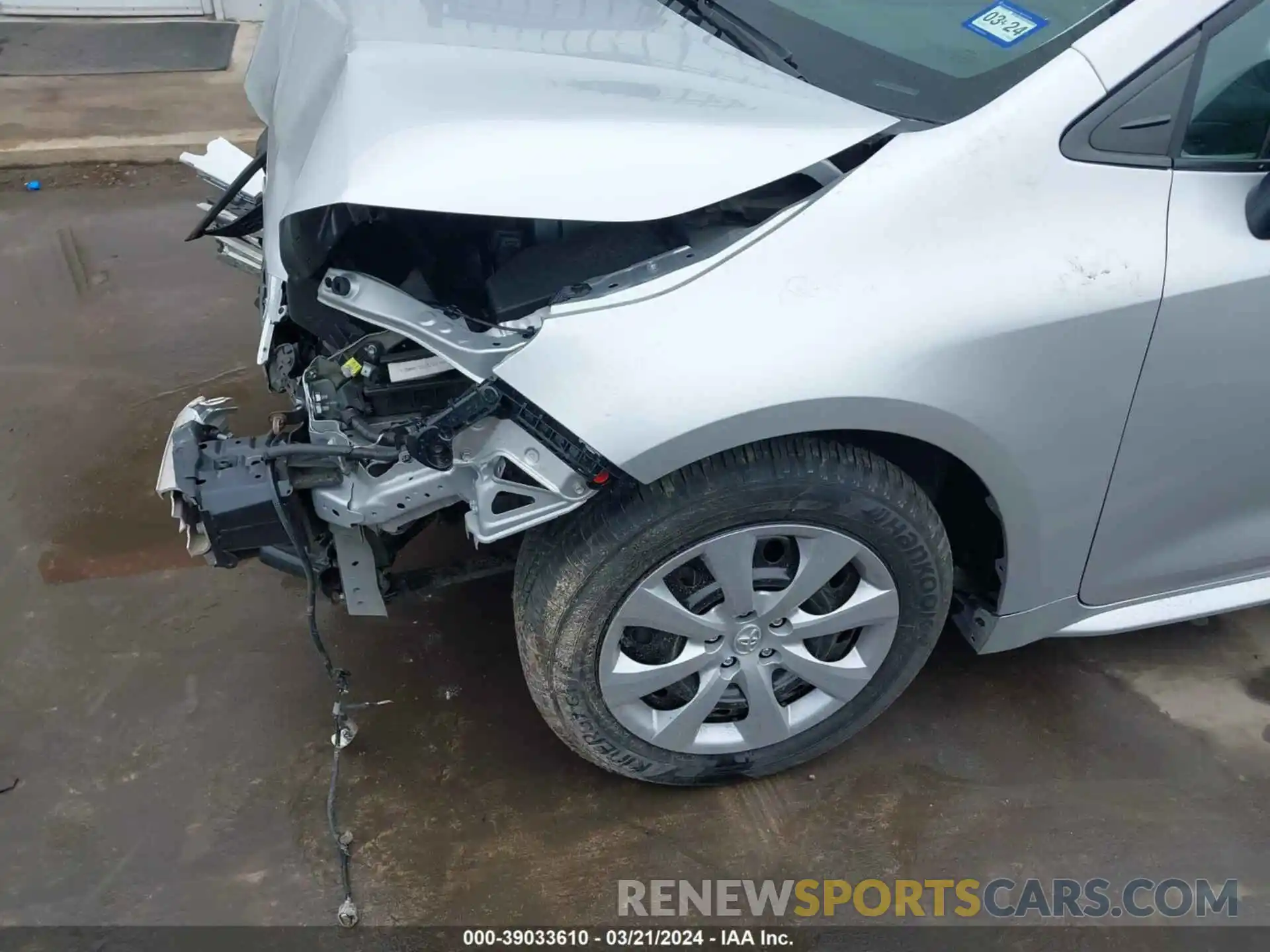 19 Photograph of a damaged car 5YFEPRAE3LP128002 TOYOTA COROLLA 2020