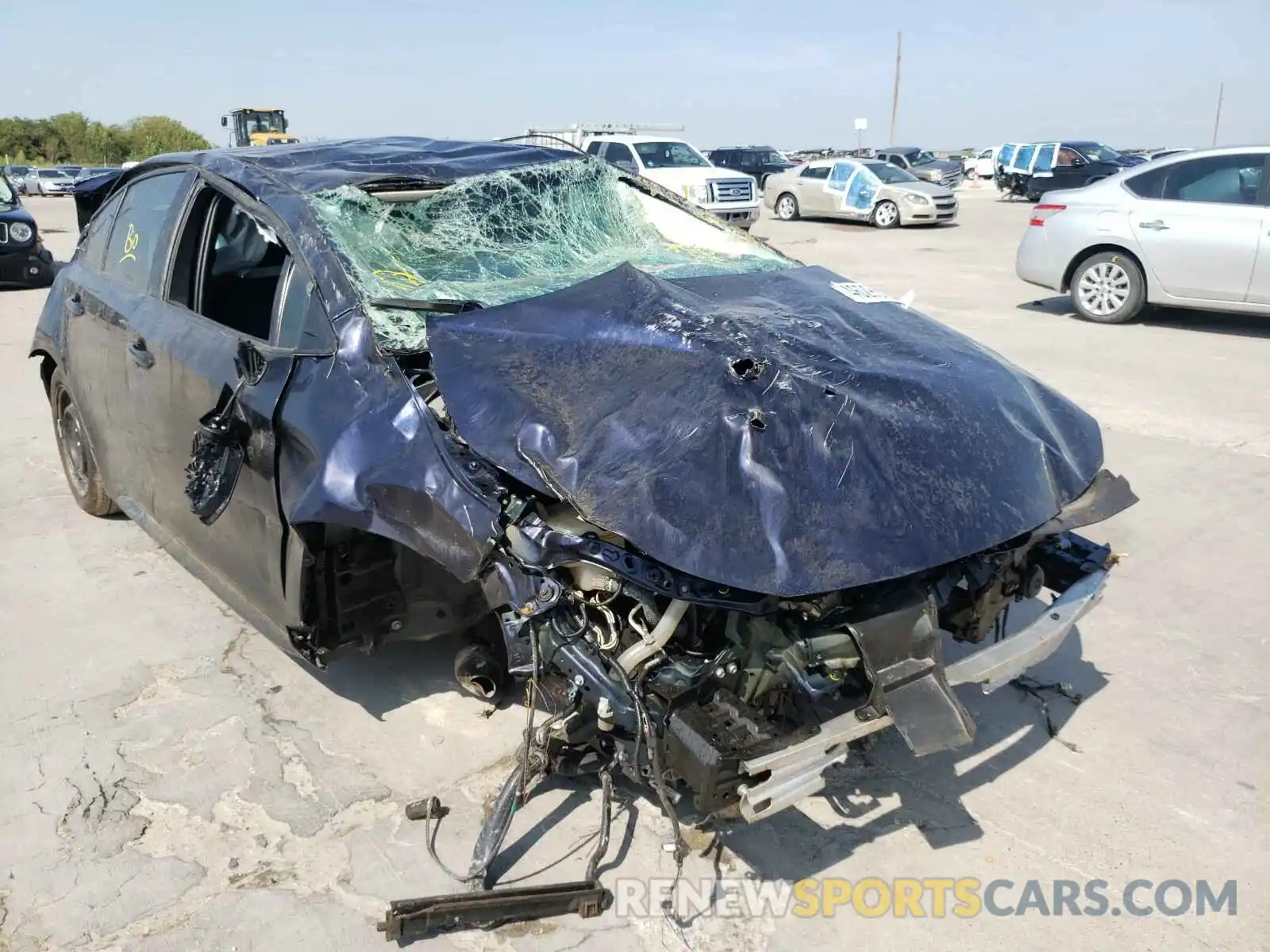 1 Photograph of a damaged car 5YFEPRAE3LP128274 TOYOTA COROLLA 2020