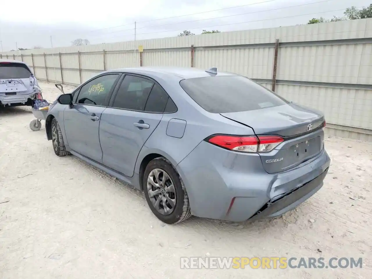 3 Photograph of a damaged car 5YFEPRAE3LP130669 TOYOTA COROLLA 2020