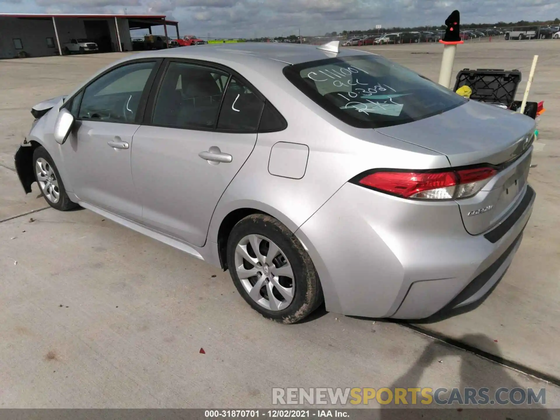 3 Photograph of a damaged car 5YFEPRAE3LP132311 TOYOTA COROLLA 2020