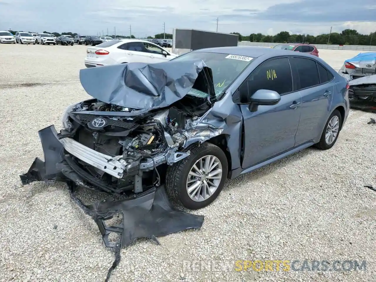 2 Photograph of a damaged car 5YFEPRAE3LP132504 TOYOTA COROLLA 2020