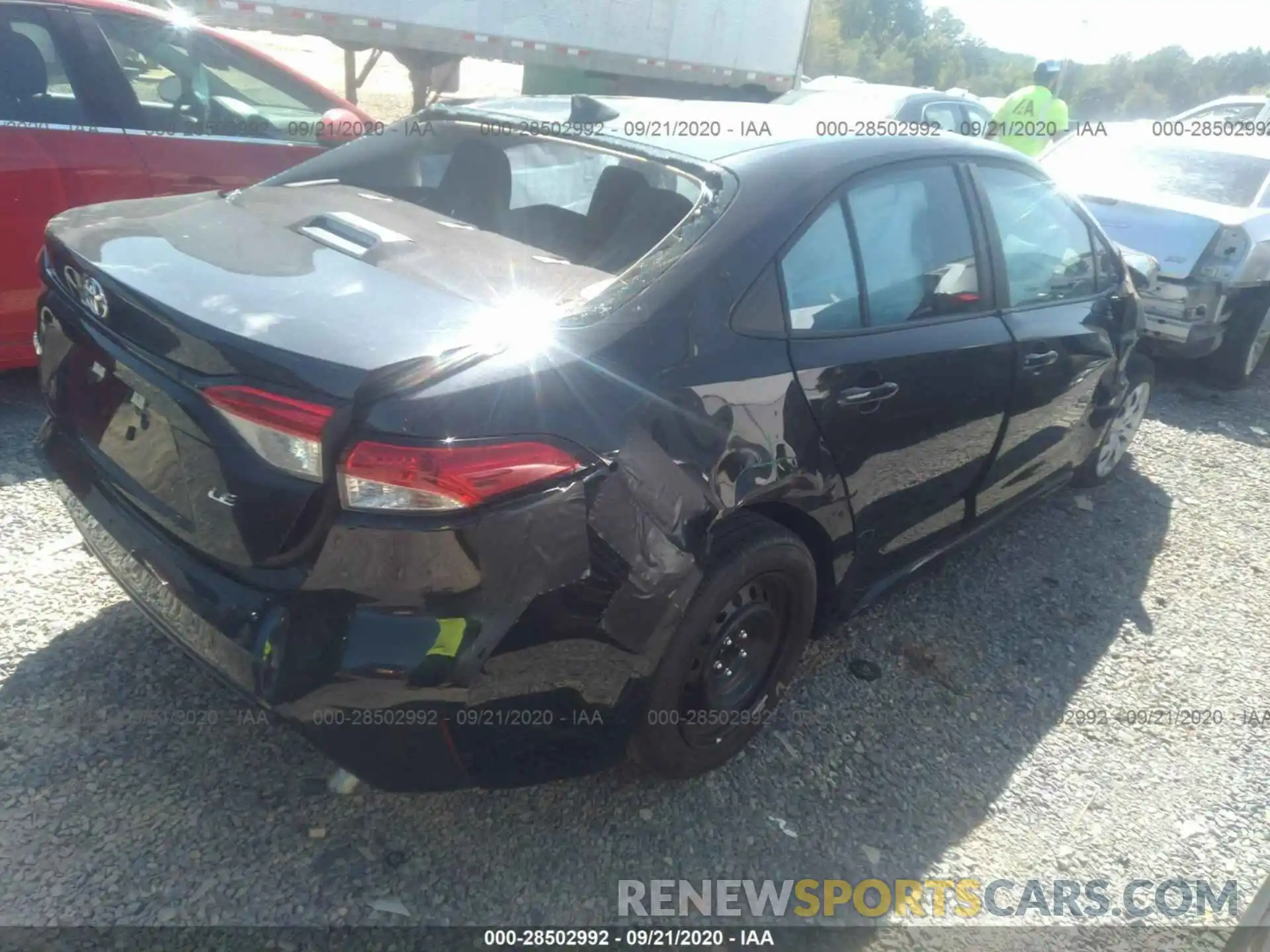 4 Photograph of a damaged car 5YFEPRAE3LP132874 TOYOTA COROLLA 2020